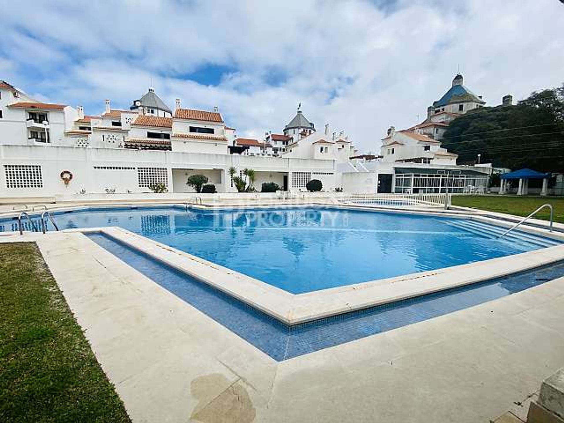 Condominium in Quarteira, Faro 11733400