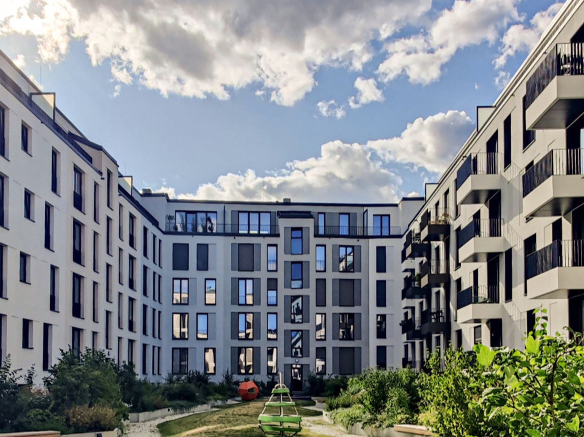 Condominium dans Berlin, Berlin 11733554