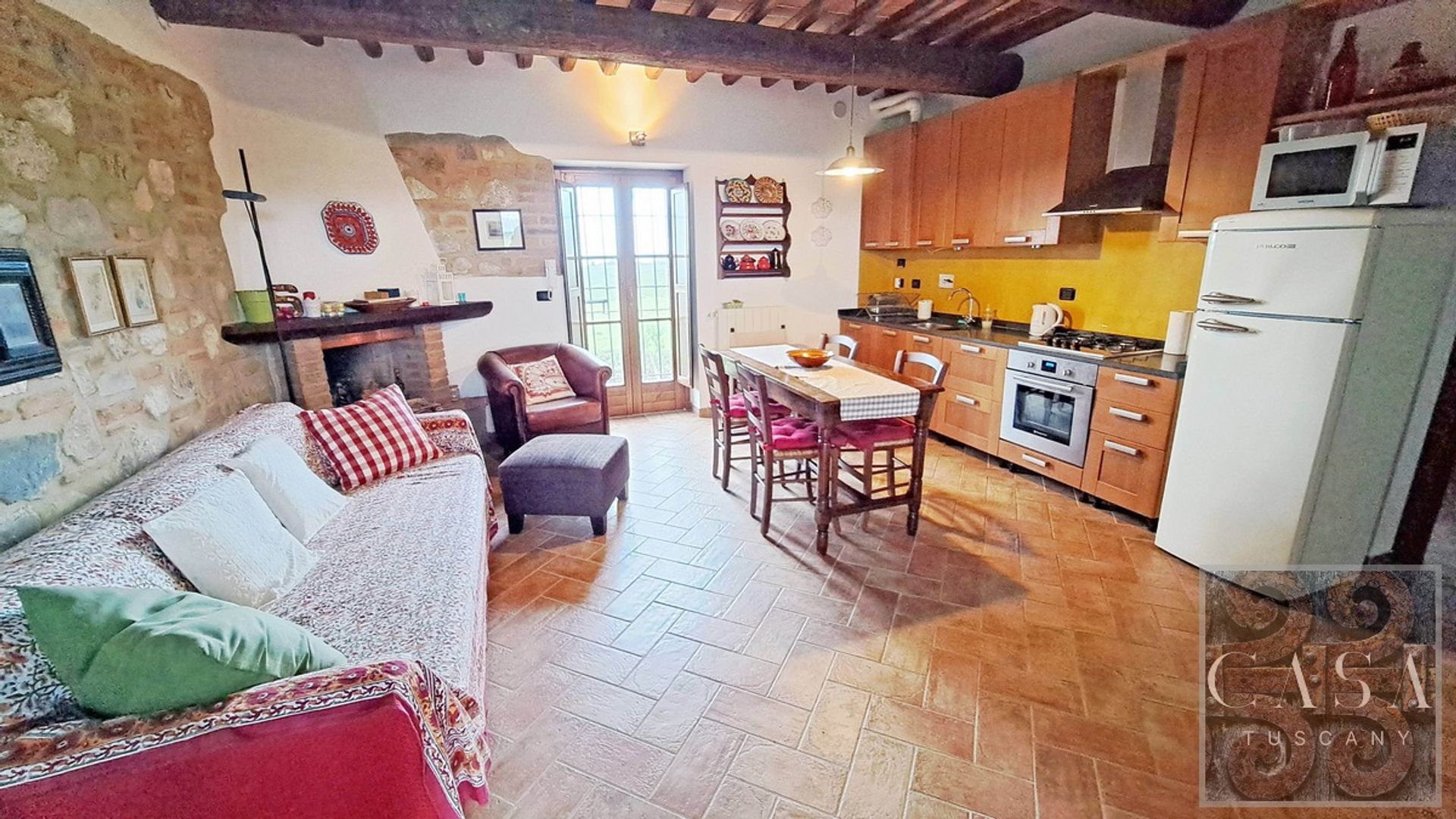 Condominium in San Gimignano, Tuscany 11734479