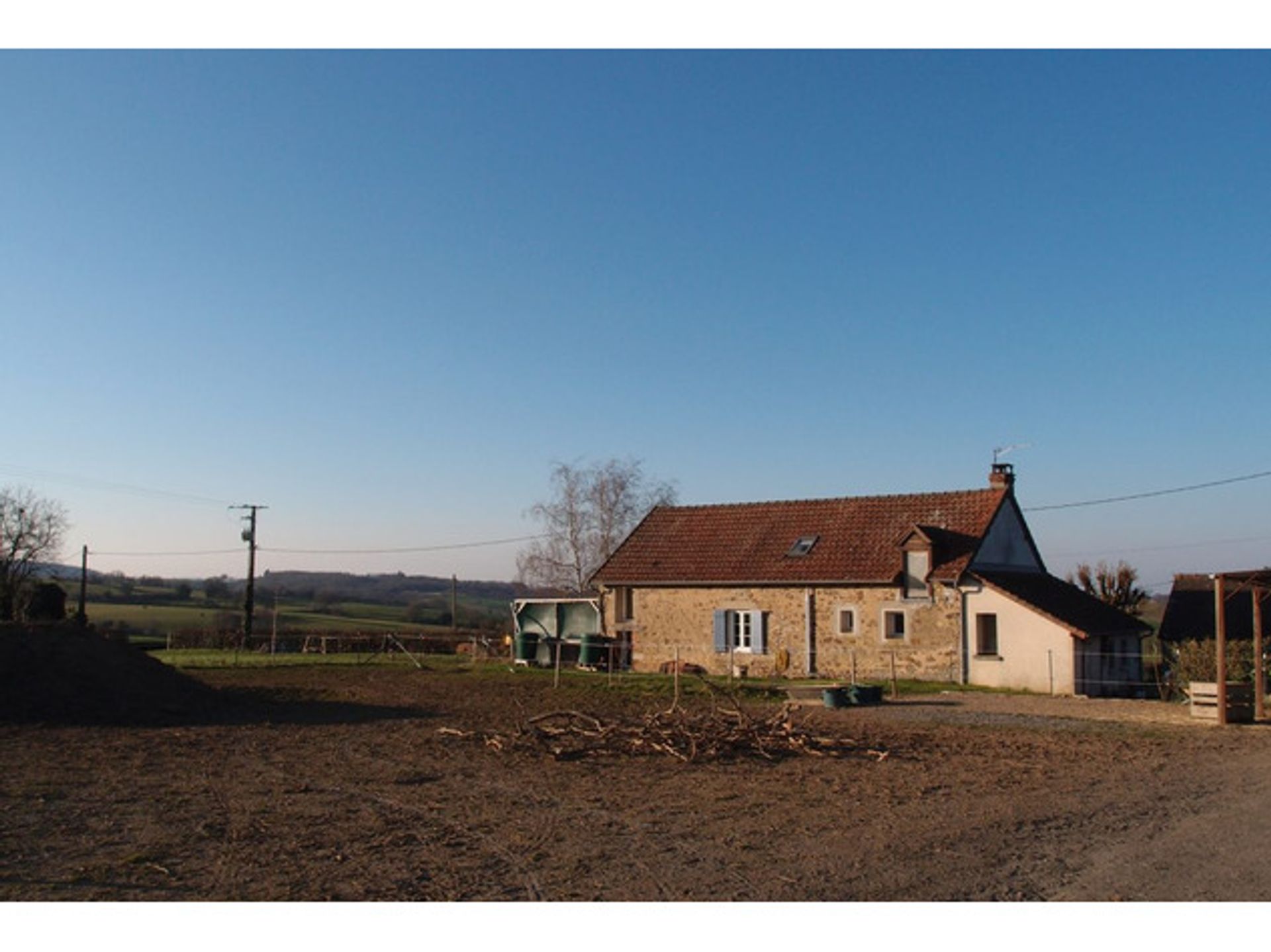 公寓 在 Poil, Bourgogne-Franche-Comté 11734860