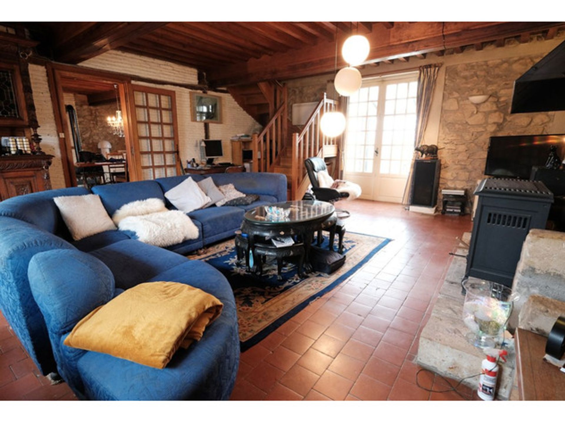 Huis in Saint-Leger-de-Fougeret, Bourgogne-Franche-Comte 11734863