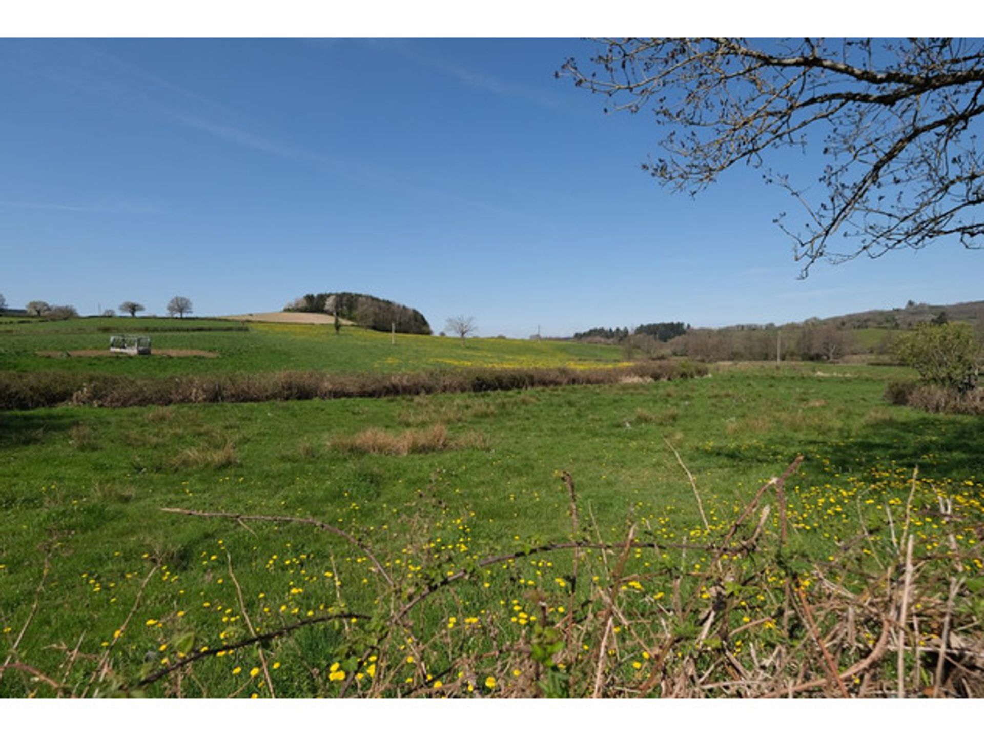 다른 에 Saint-André-en-Morvan, Bourgogne-Franche-Comté 11734872