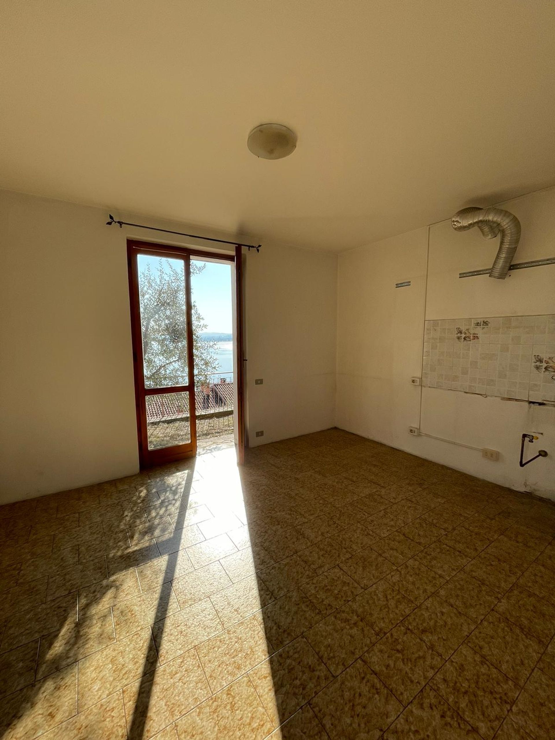 Condominio en Predore, Lombardia 11735500