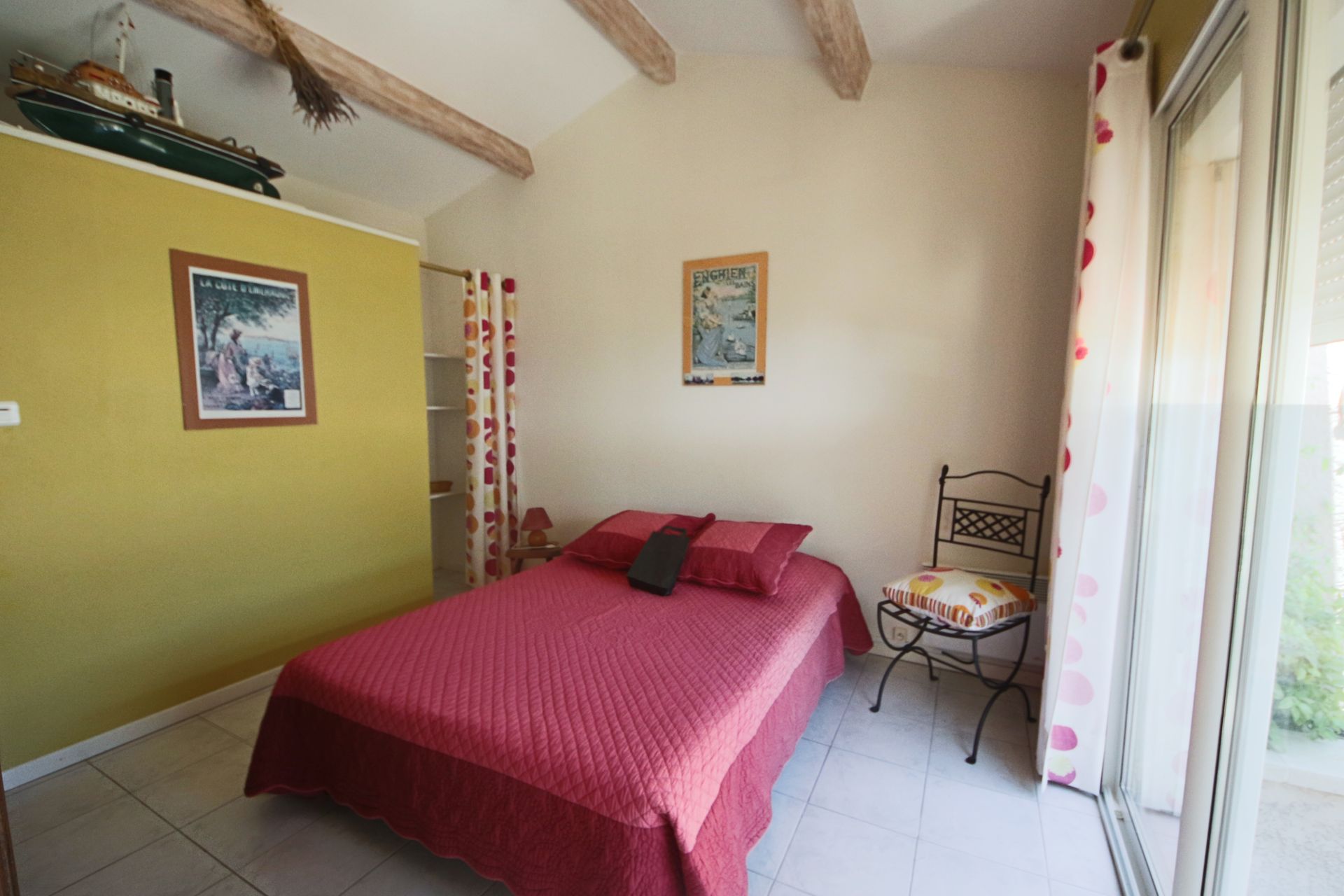 Будинок в Eyragues, Provence-Alpes-Côte d'Azur 11736313