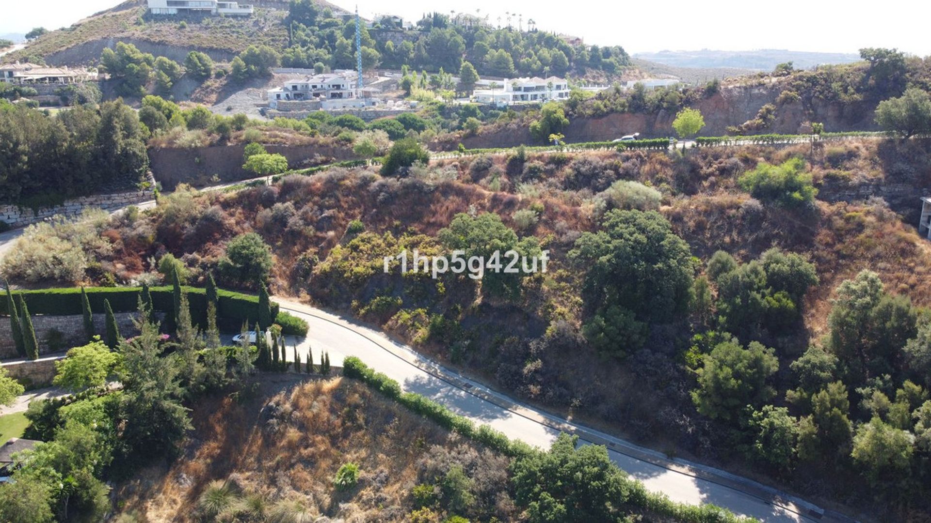 Land in Benahavís, Andalucía 11736477