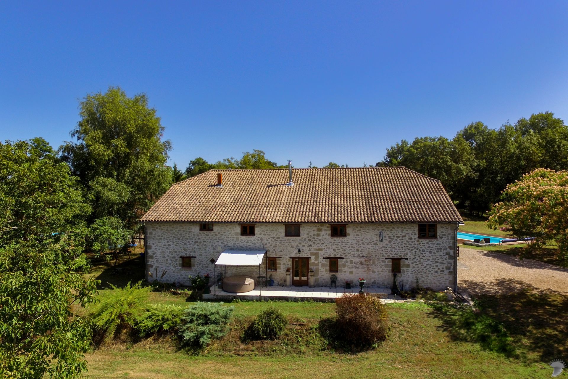 집 에 Saint-Colomb-de-Lauzun, Nouvelle-Aquitaine 11736625