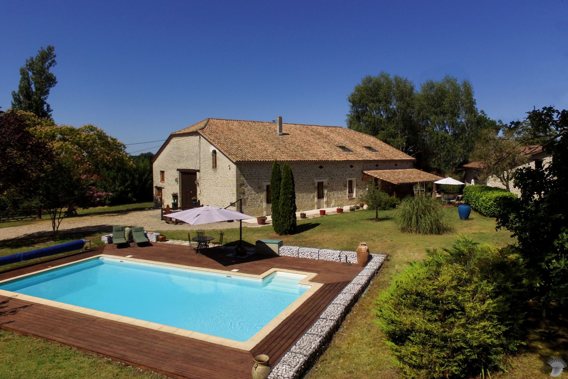 Casa nel Saint-Colomb-de-Lauzun, Nouvelle-Aquitaine 11736625