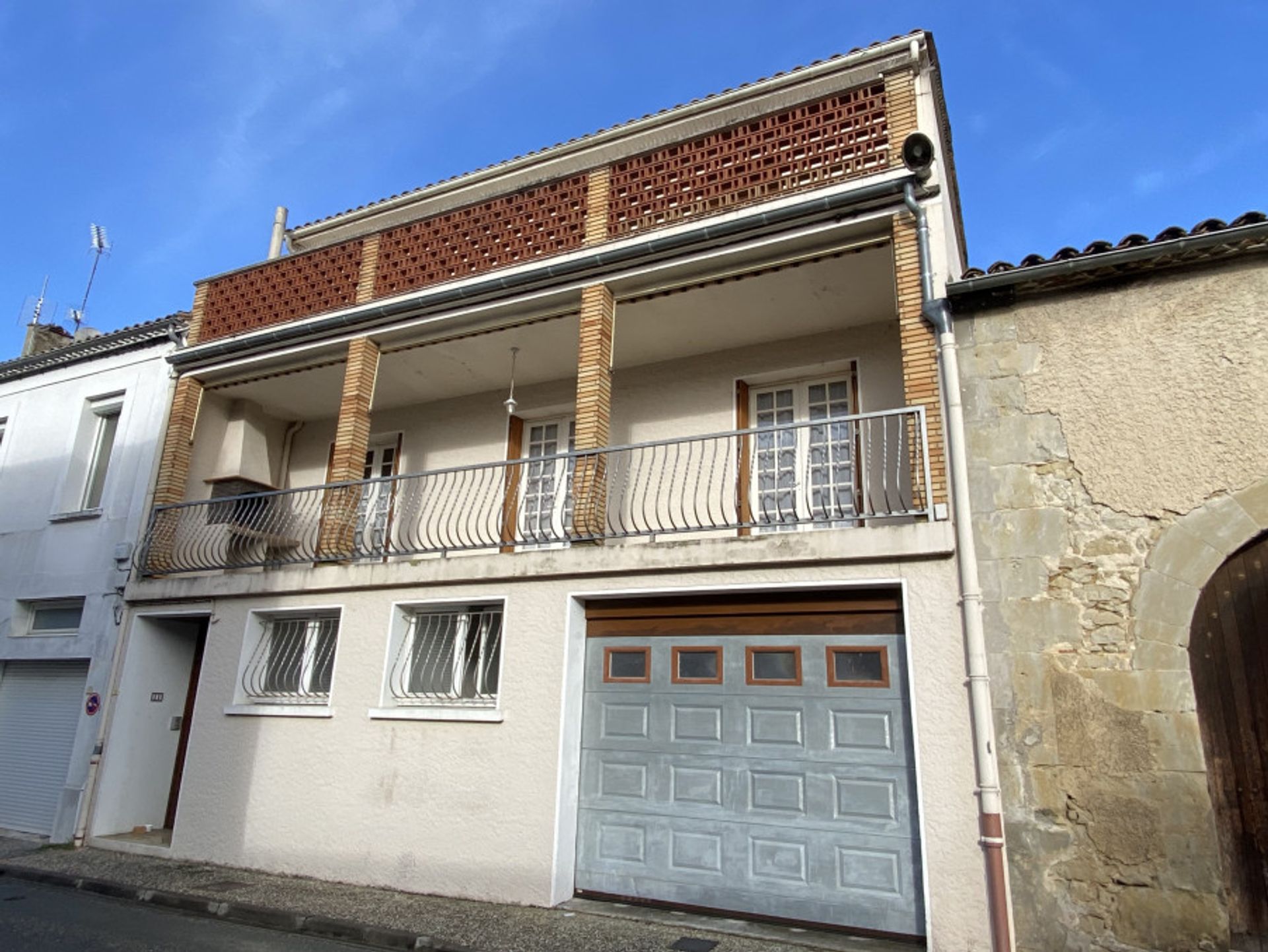 Huis in Miramont-de-Guyenne, Nouvelle-Aquitanië 11736672