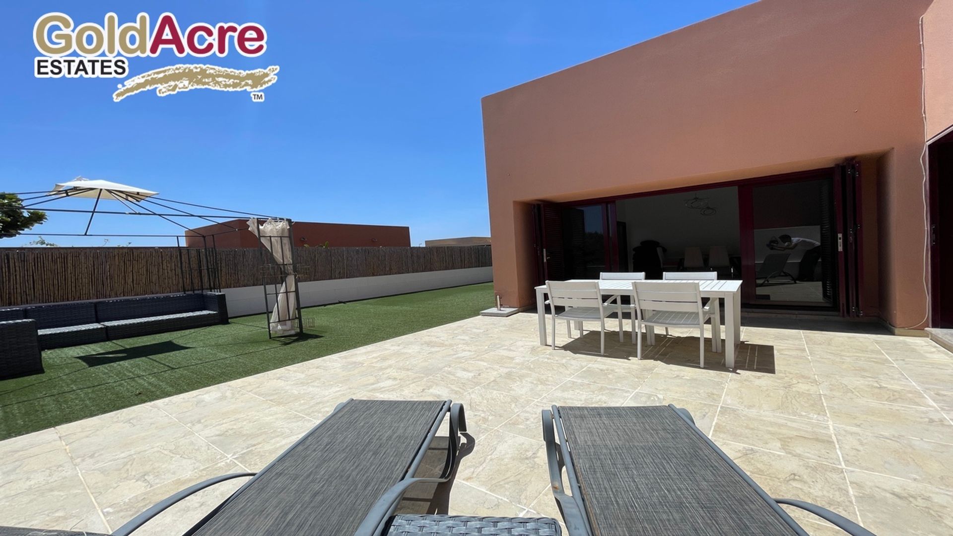 Rumah di Corralejo, Canarias 11736962