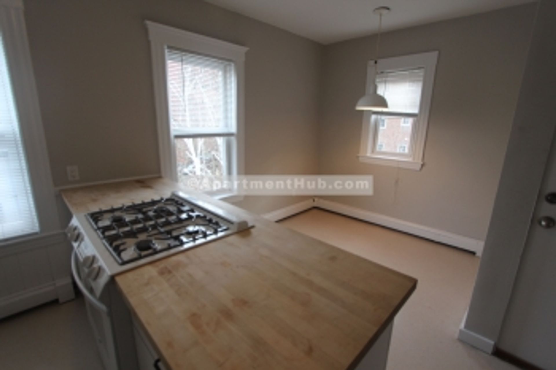 Condominium in Cambridge, Massachusetts 11737113