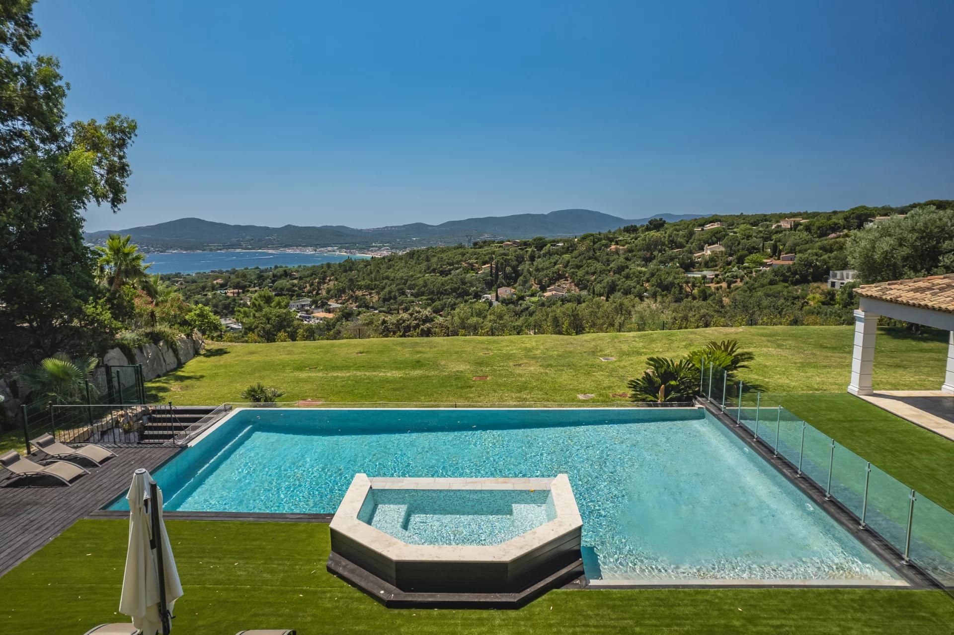 Haus im Grimaud, Provence-Alpes-Côte d'Azur 11737161