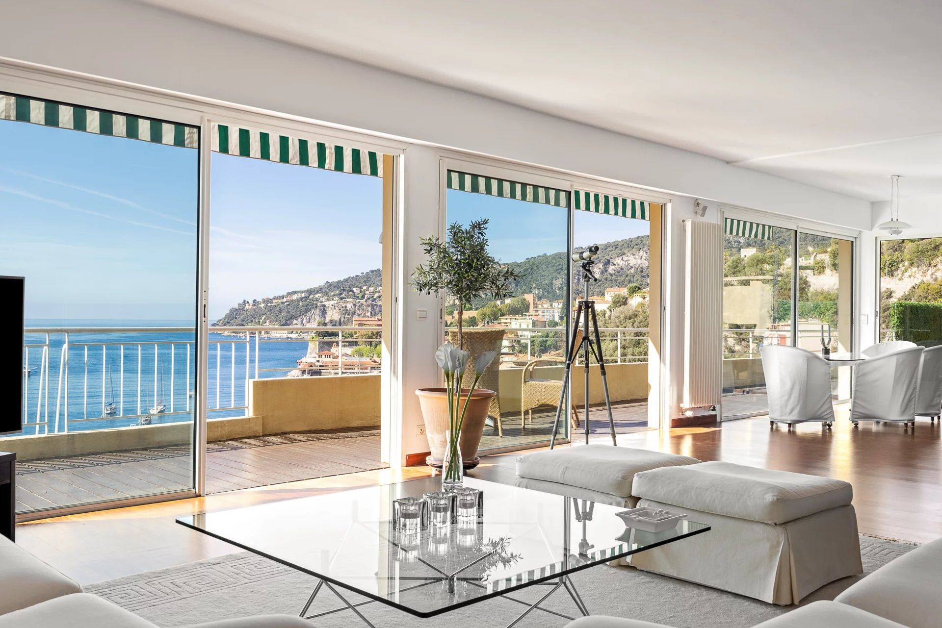 Condominio en Villefranche-sur-Mer, Provence-Alpes-Côte d'Azur 11737222