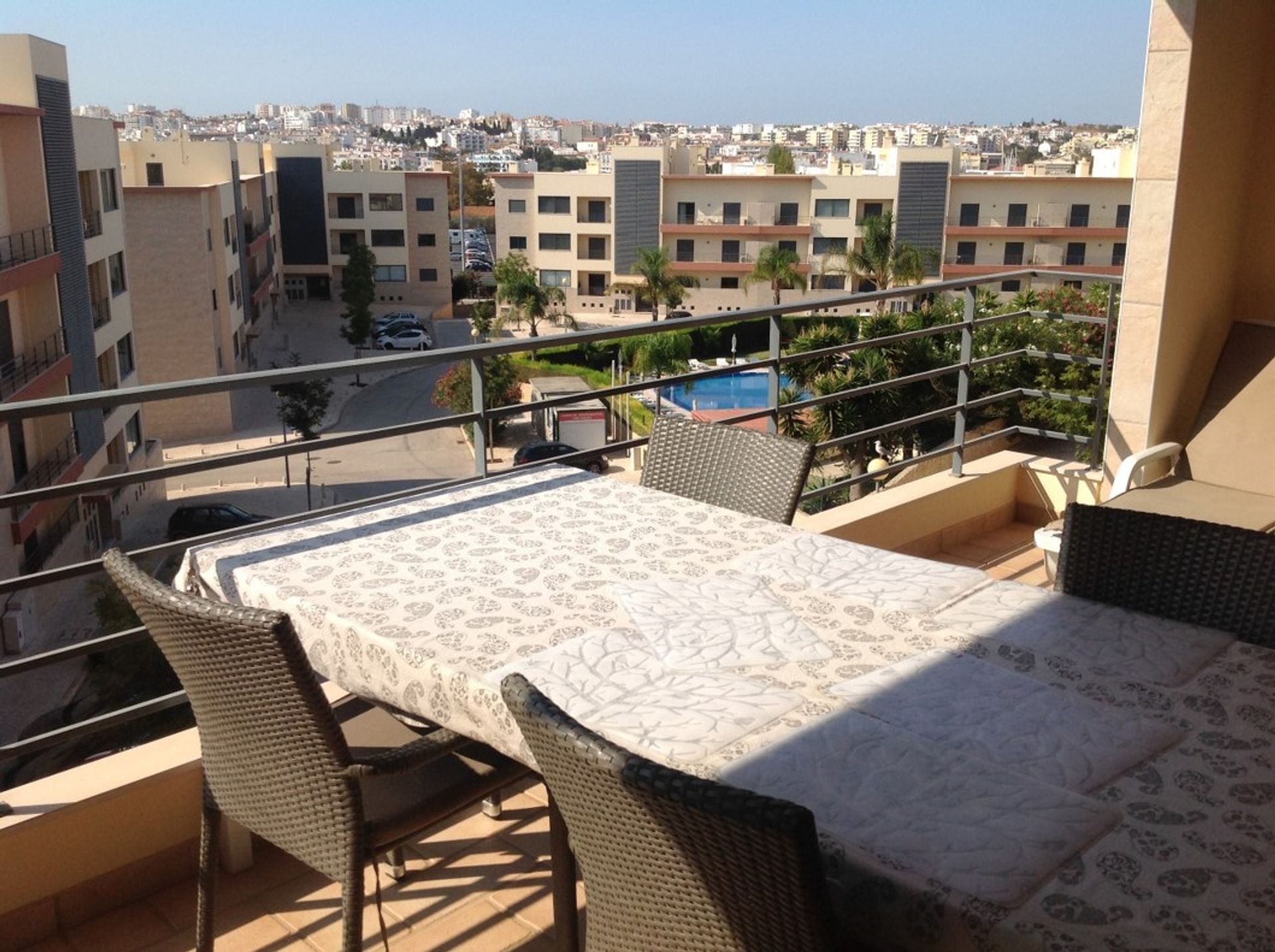 Condominium in , Faro District 11737969