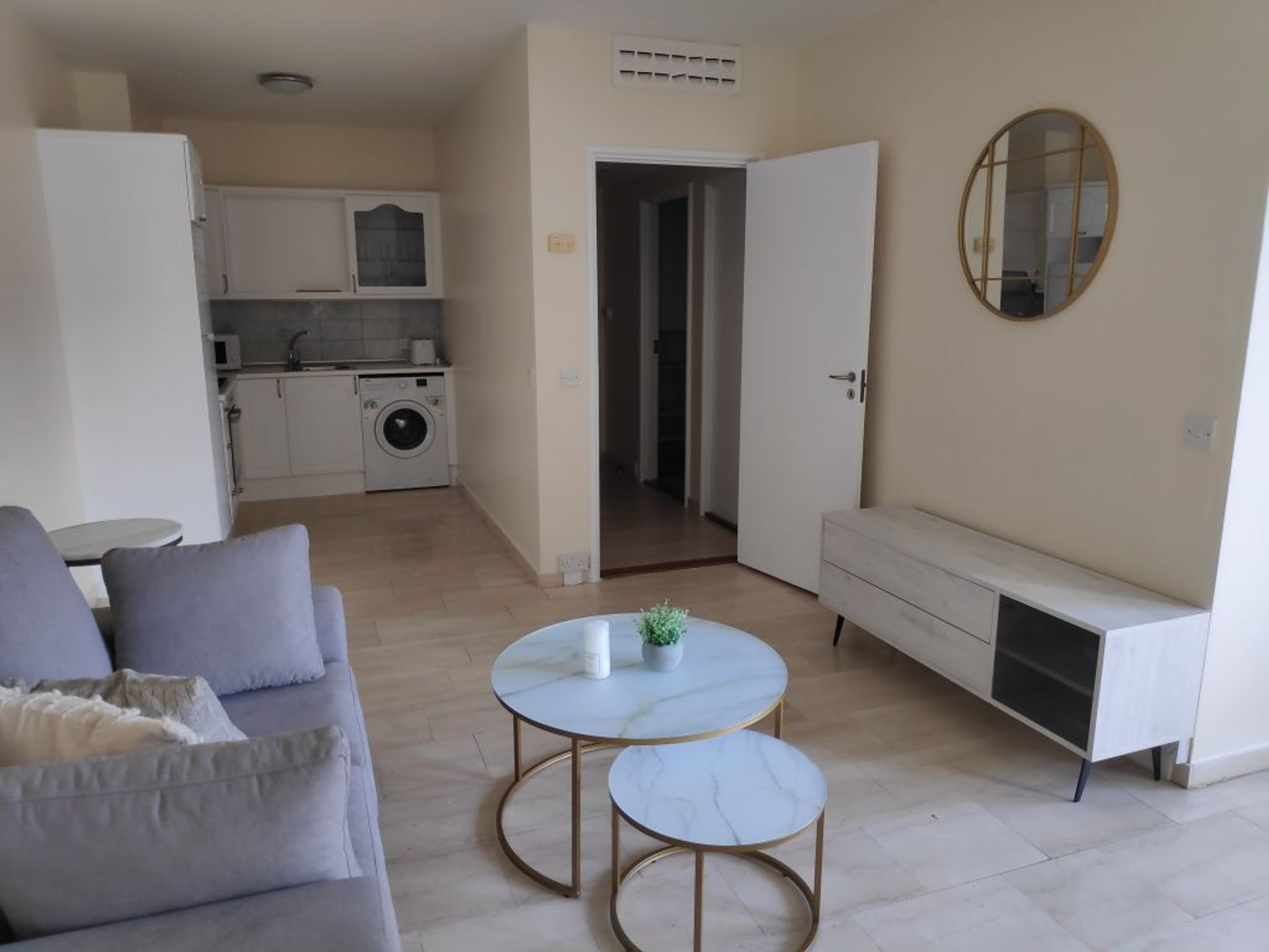 Condominium dans La Ligne de la Conception, Andalousie 11737995