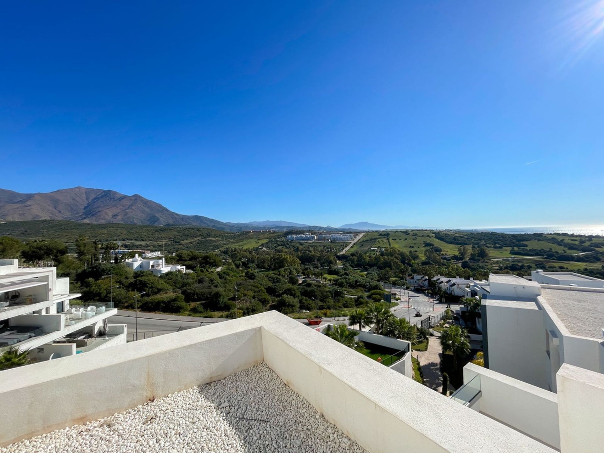 Condominium in Estepona, Andalucía 11739609