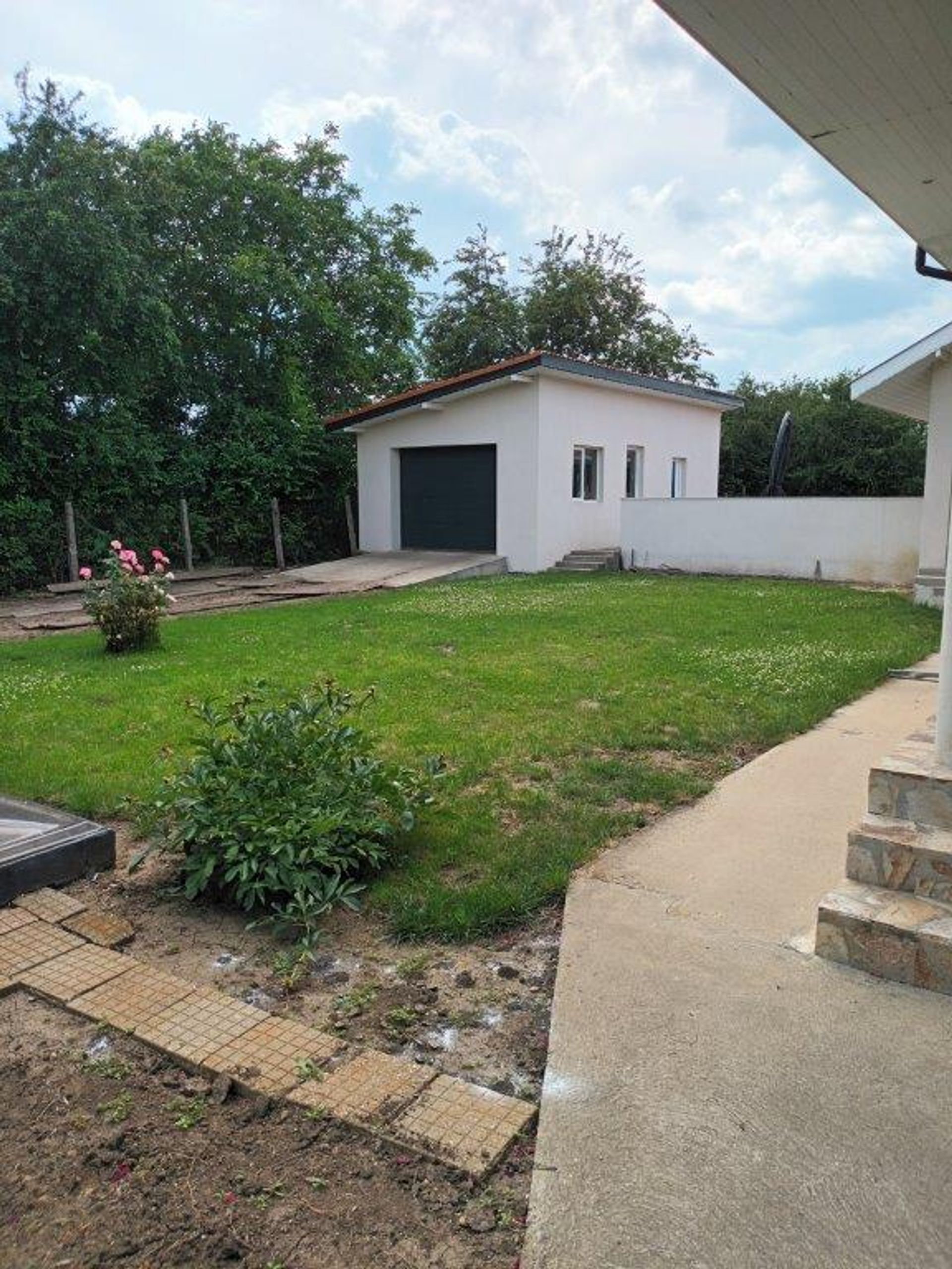 Hus i Plenimir, Dobrich 11739647