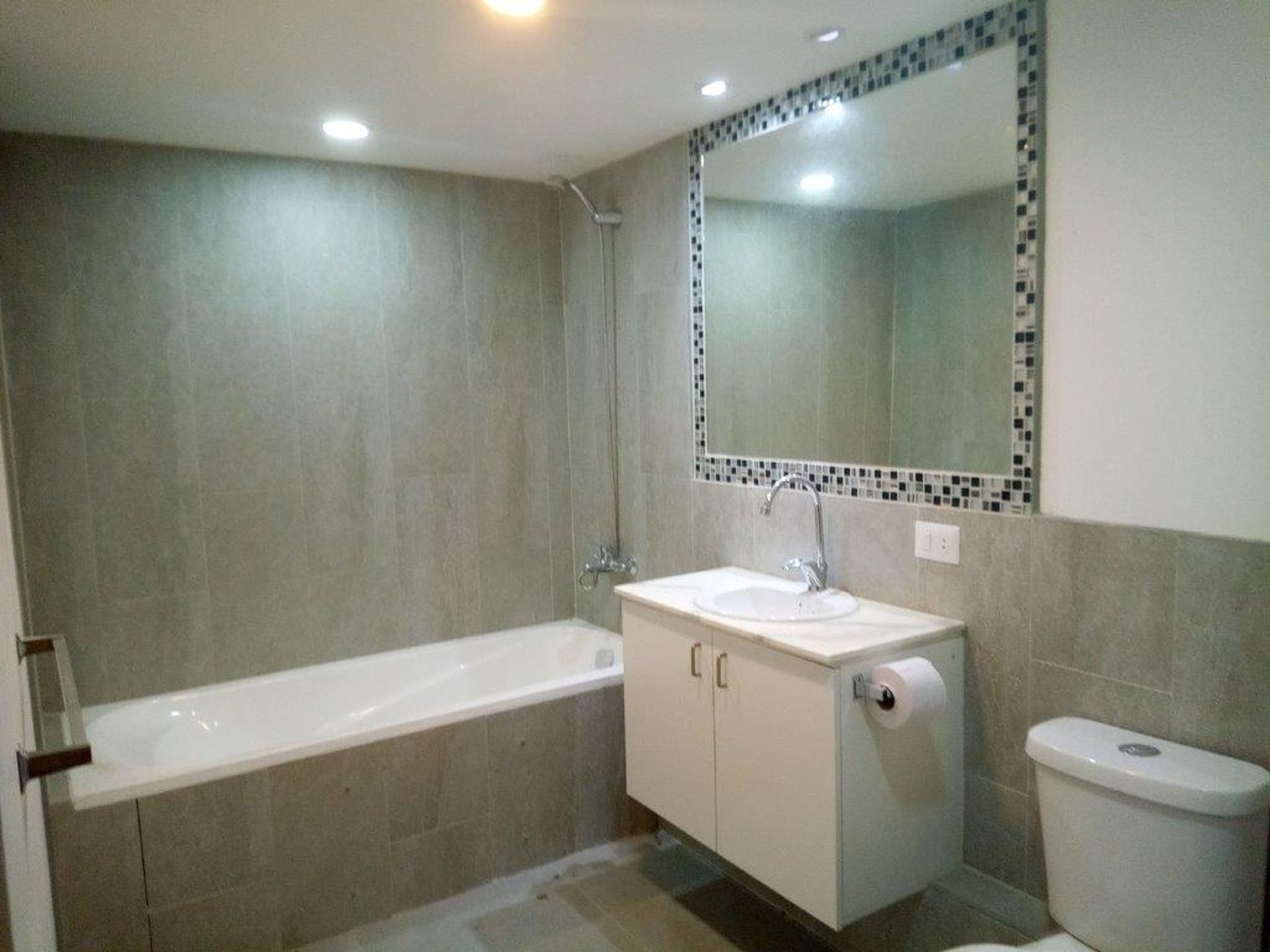 Dom w Manglar Alto, Santa Elena 11739659