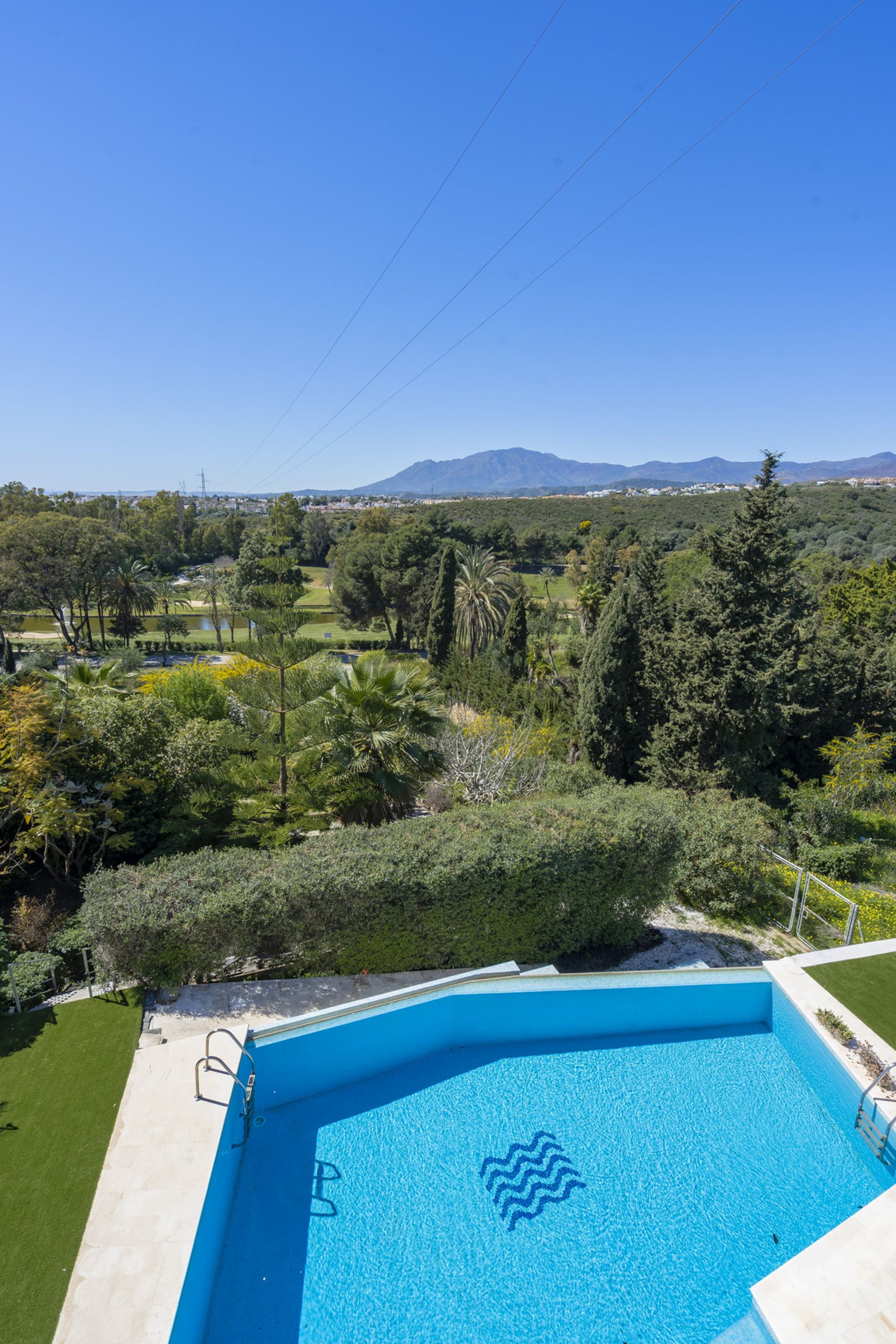 rumah dalam Estepona, Andalucía 11739964