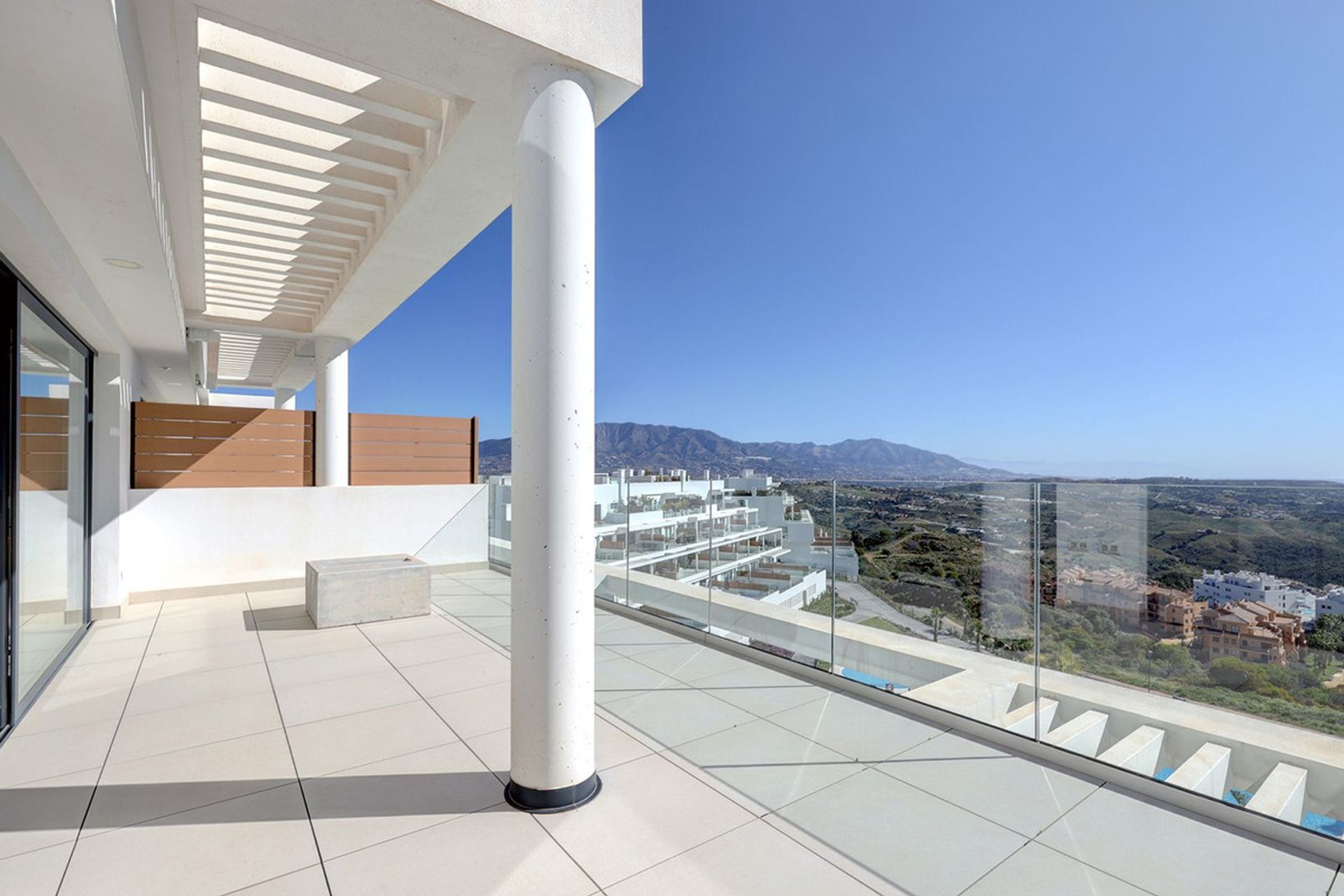 Condominium dans La Cala de Mijas, Andalusia 11741152