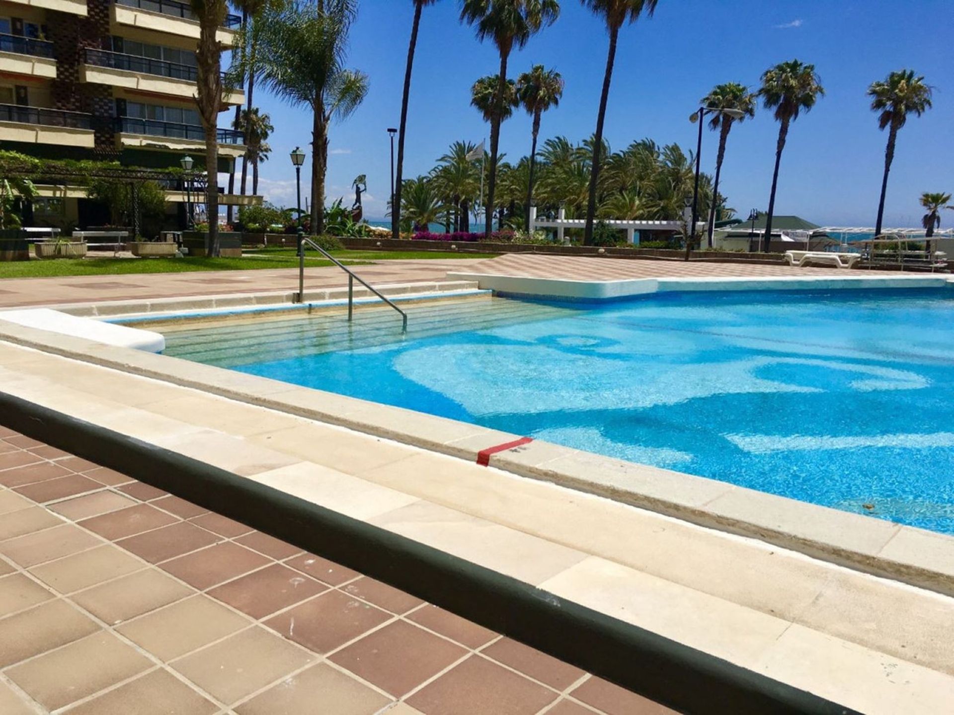 Кондоминиум в Torremolinos, Andalucía 11741683