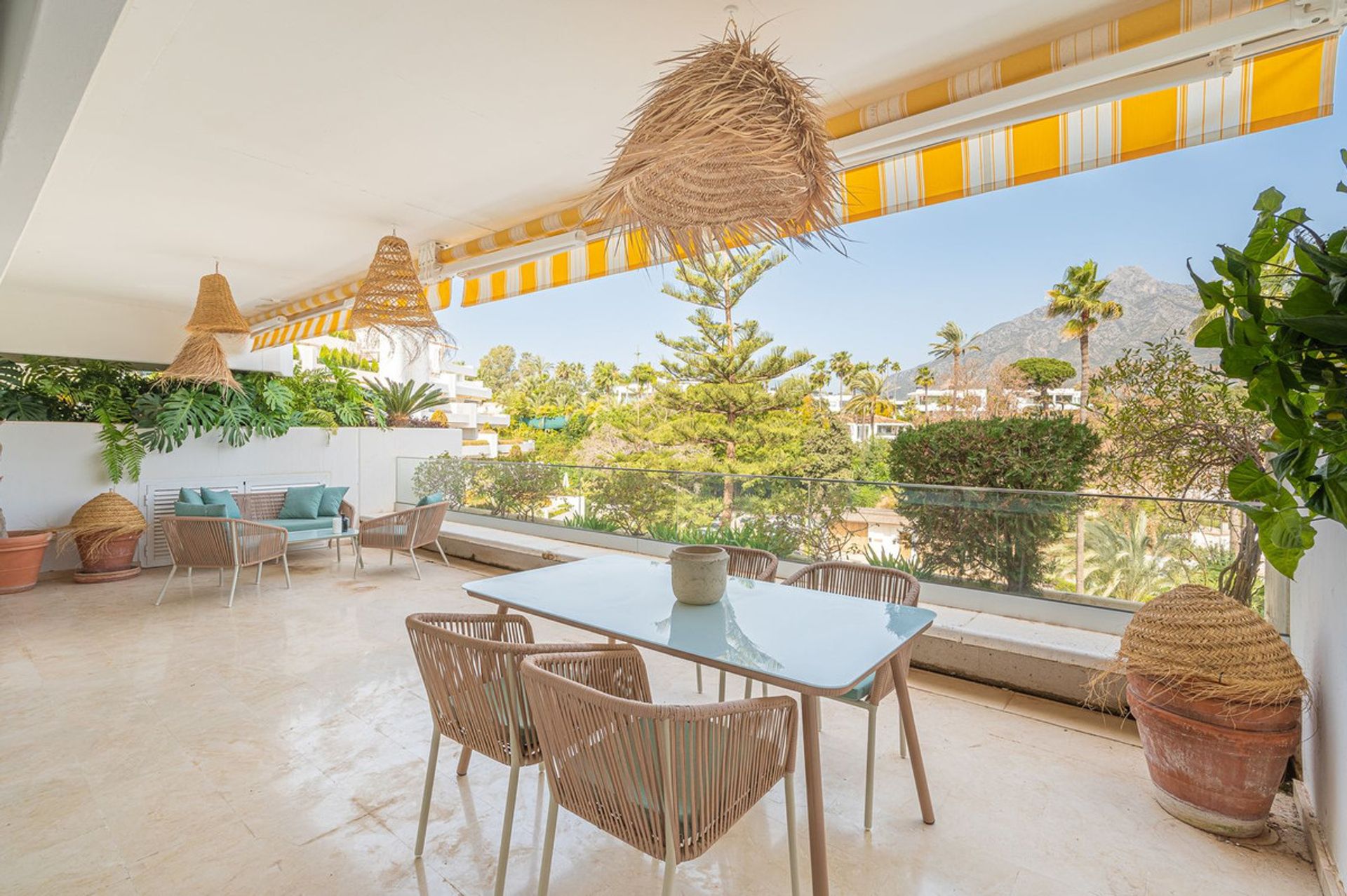 Condominium in Marbella, Andalusië 11742521