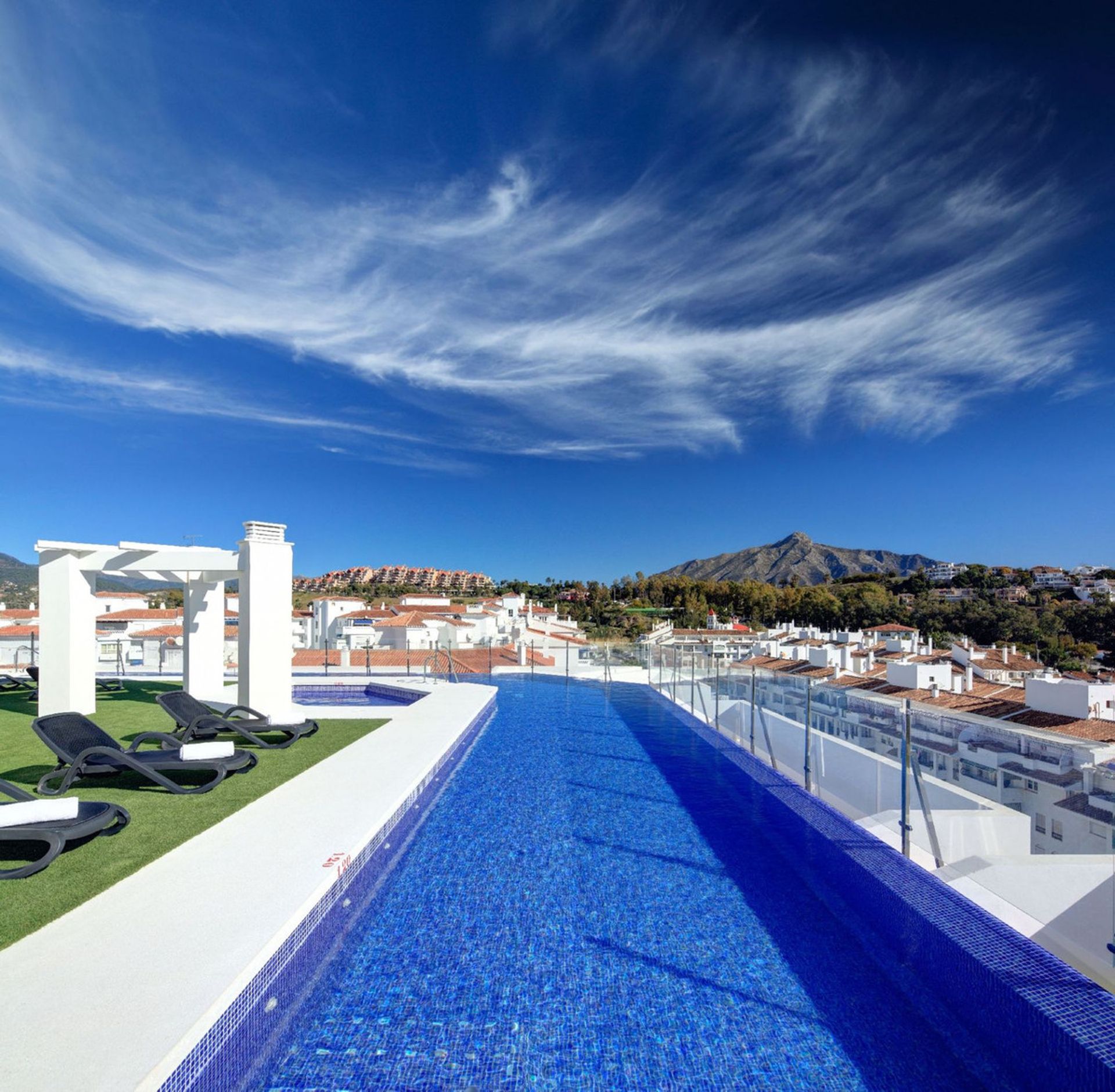 Condominium in Marbella, Andalucía 11745363