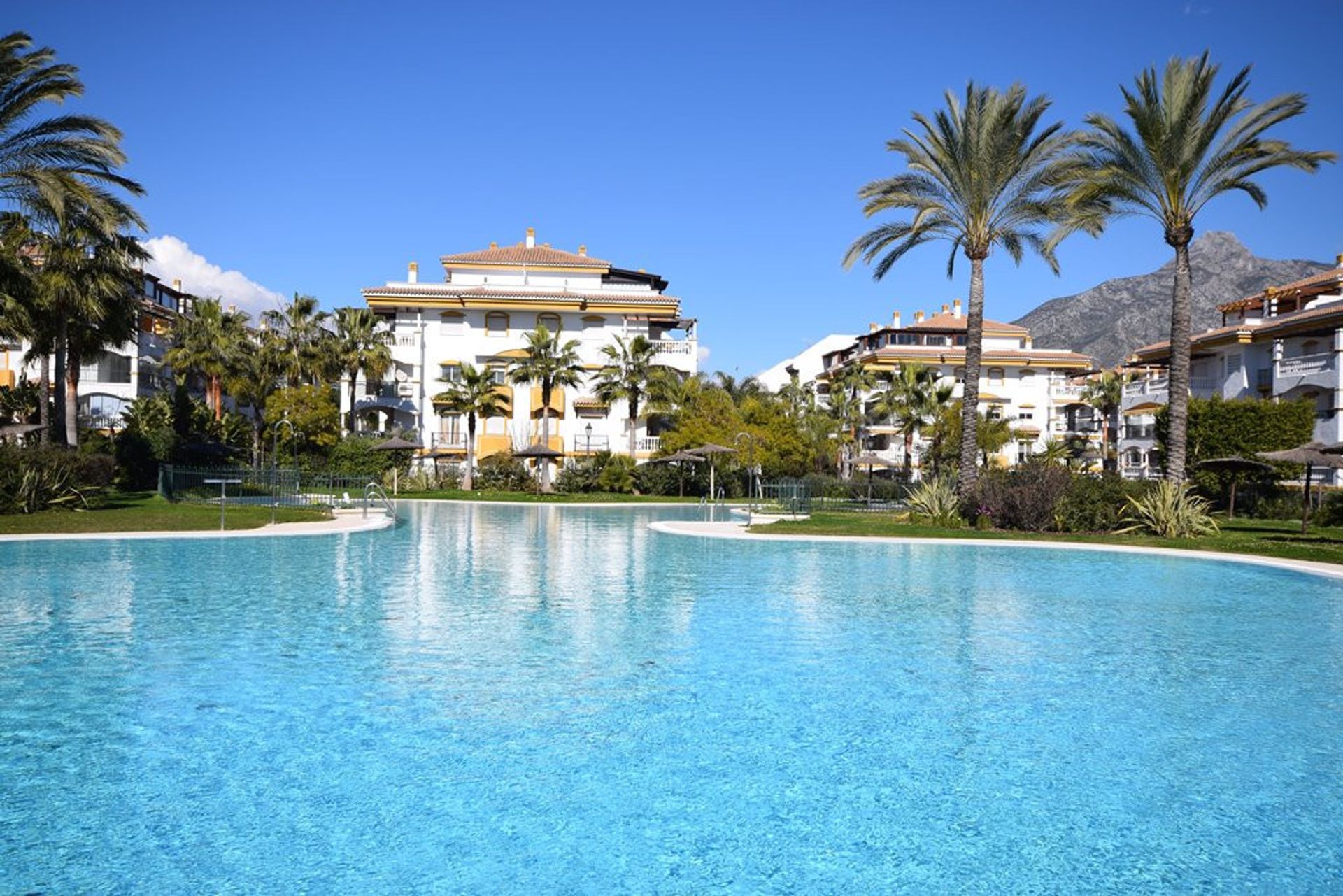 Condominio en marbella, Andalucía 11745570