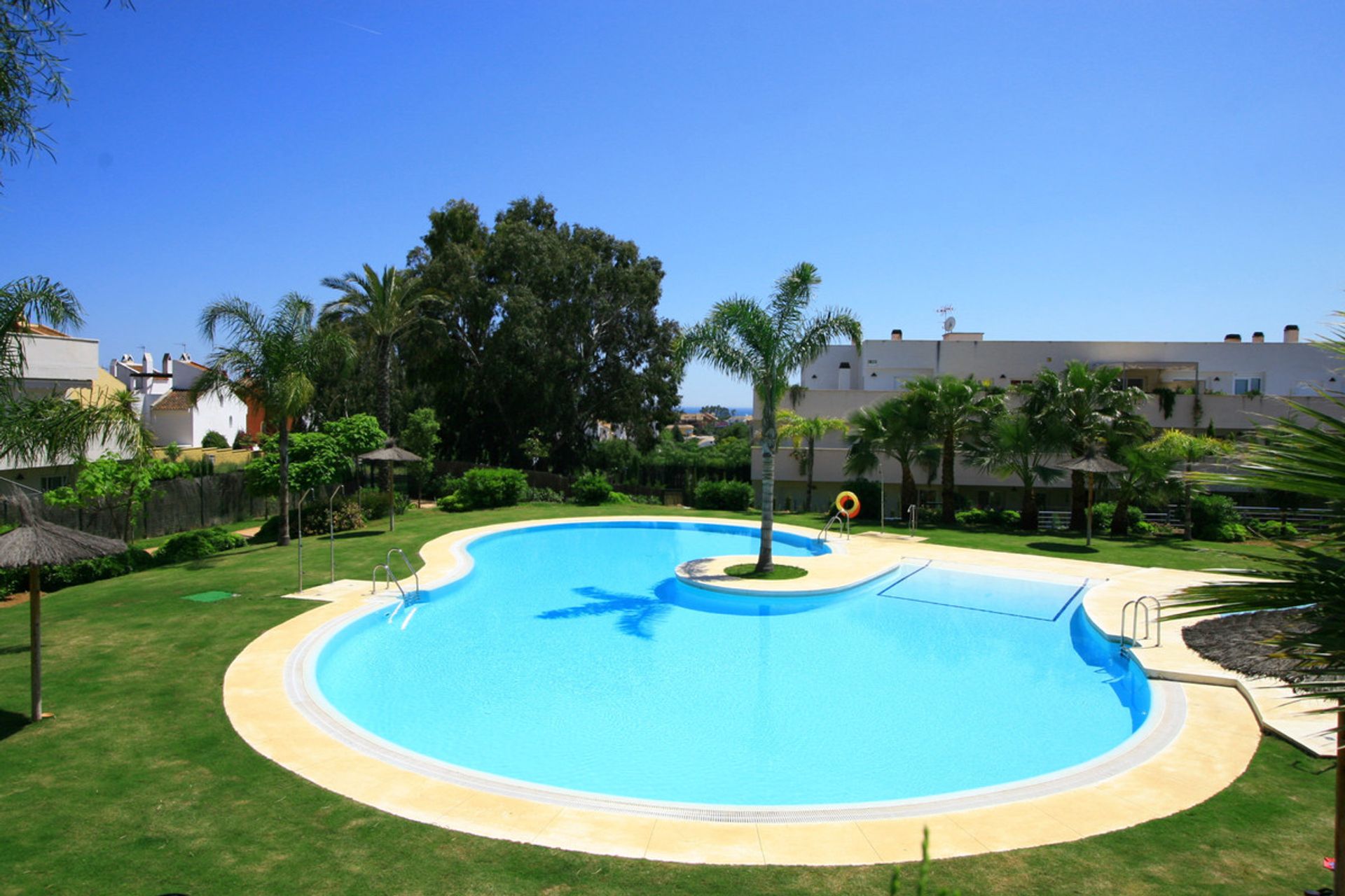 Condominium in Marbella, Andalusia 11745781