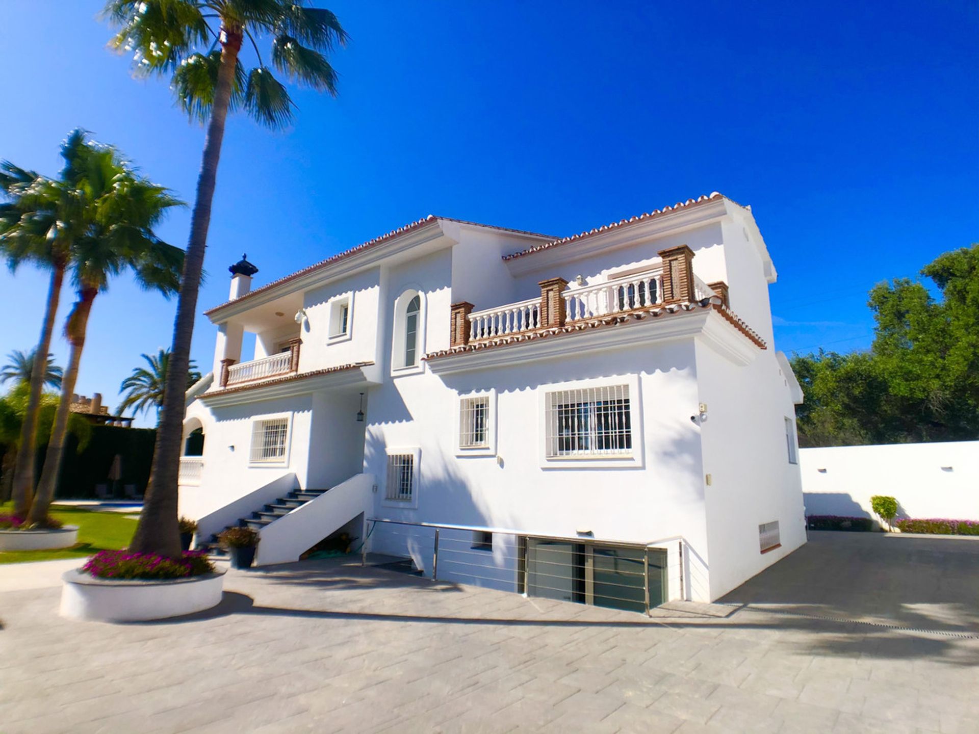 Talo sisään Marbella, Andalucía 11745903