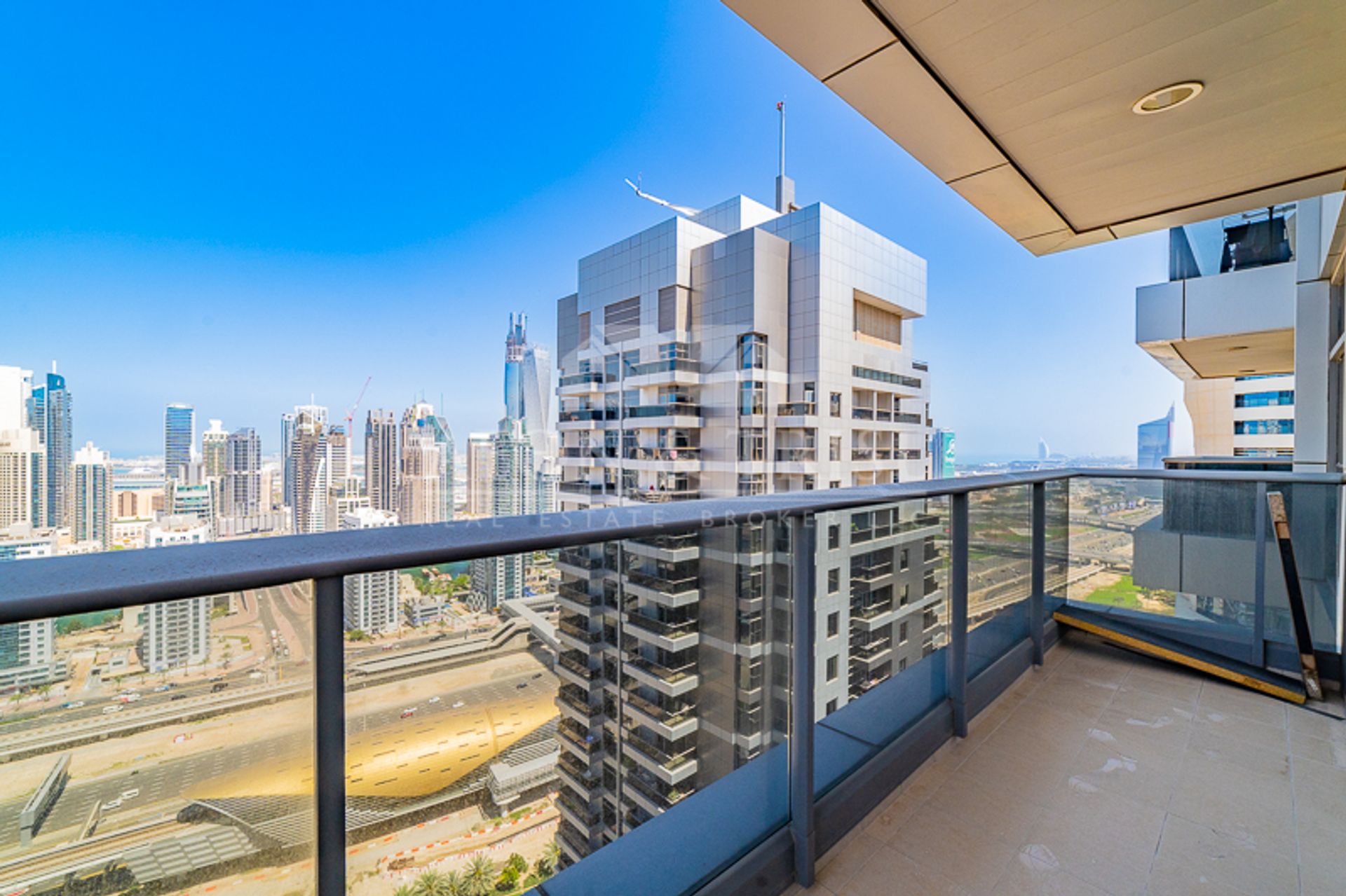 Condominium in Dubai, Dubai 11745994