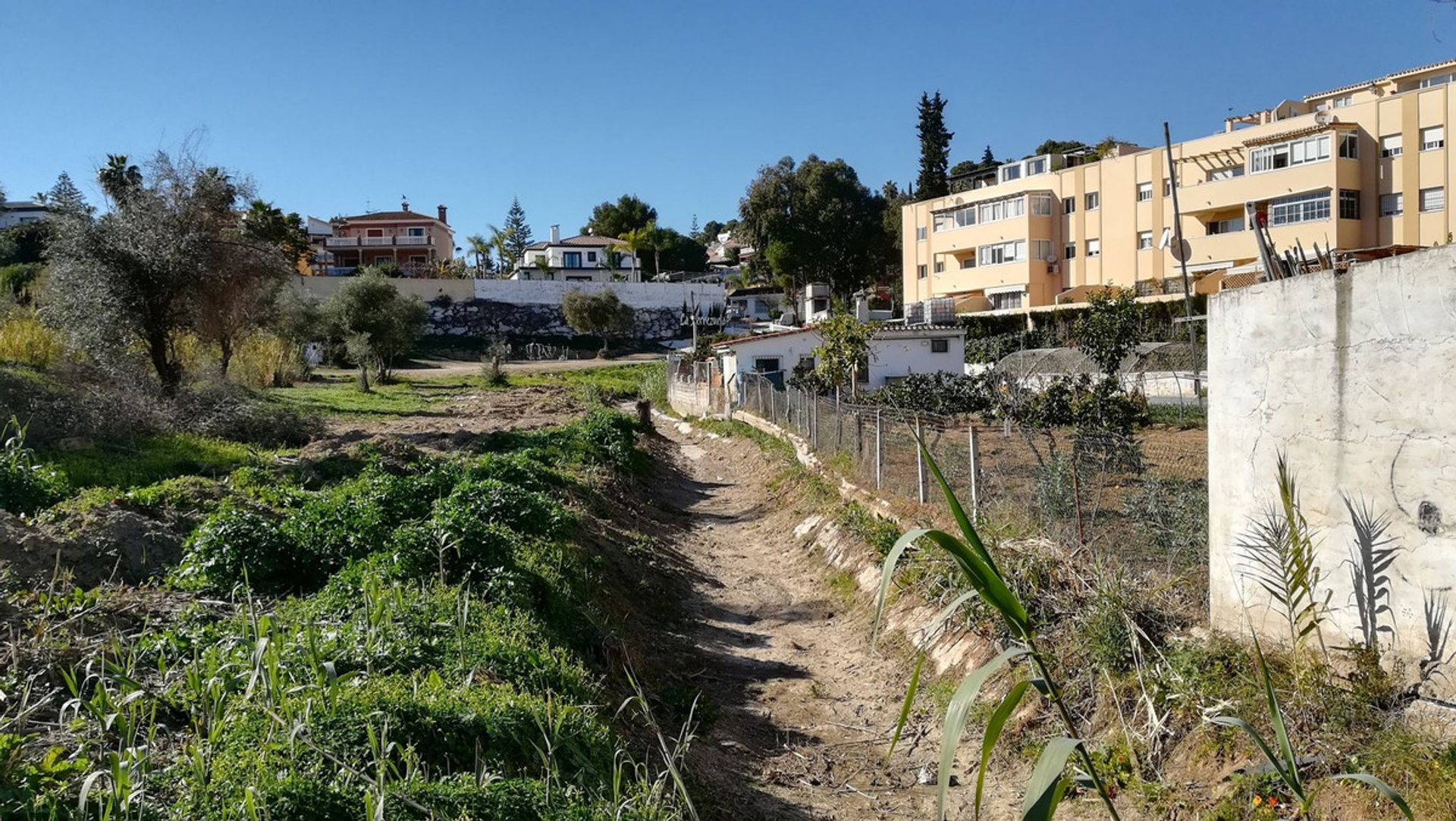 Maa sisään Fuengirola, Andalusia 11747649