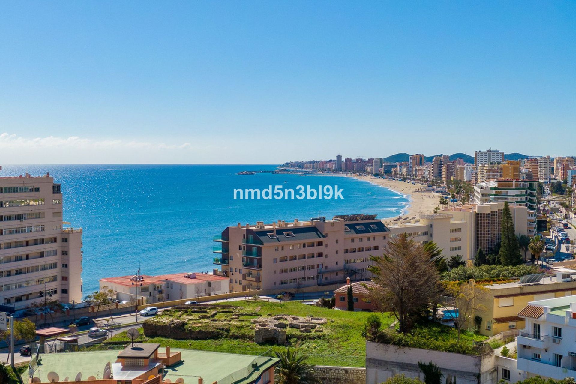 Land in Fuengirola, Andalusia 11748023