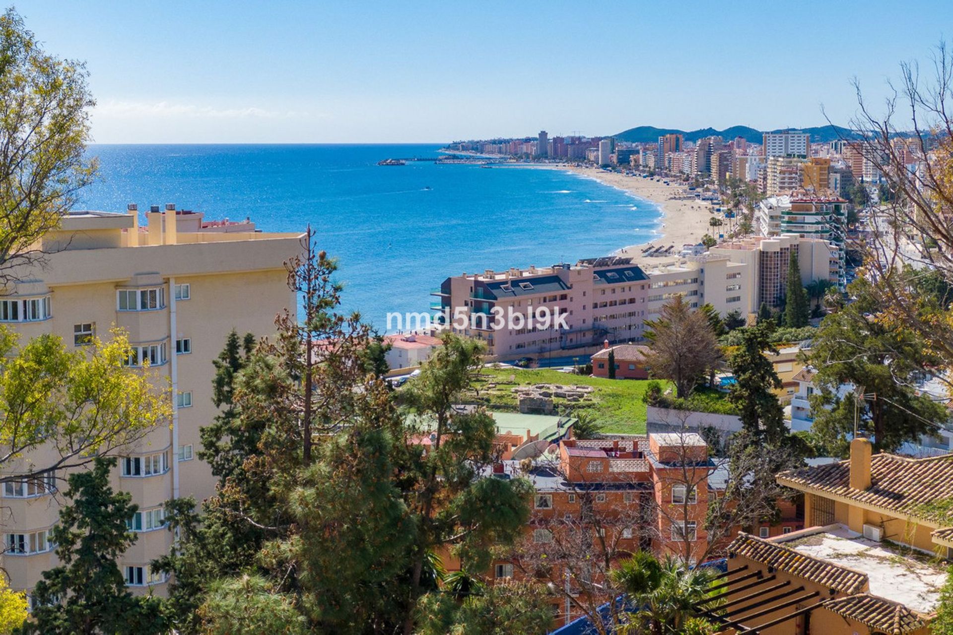 Land in Fuengirola, Andalusia 11748023