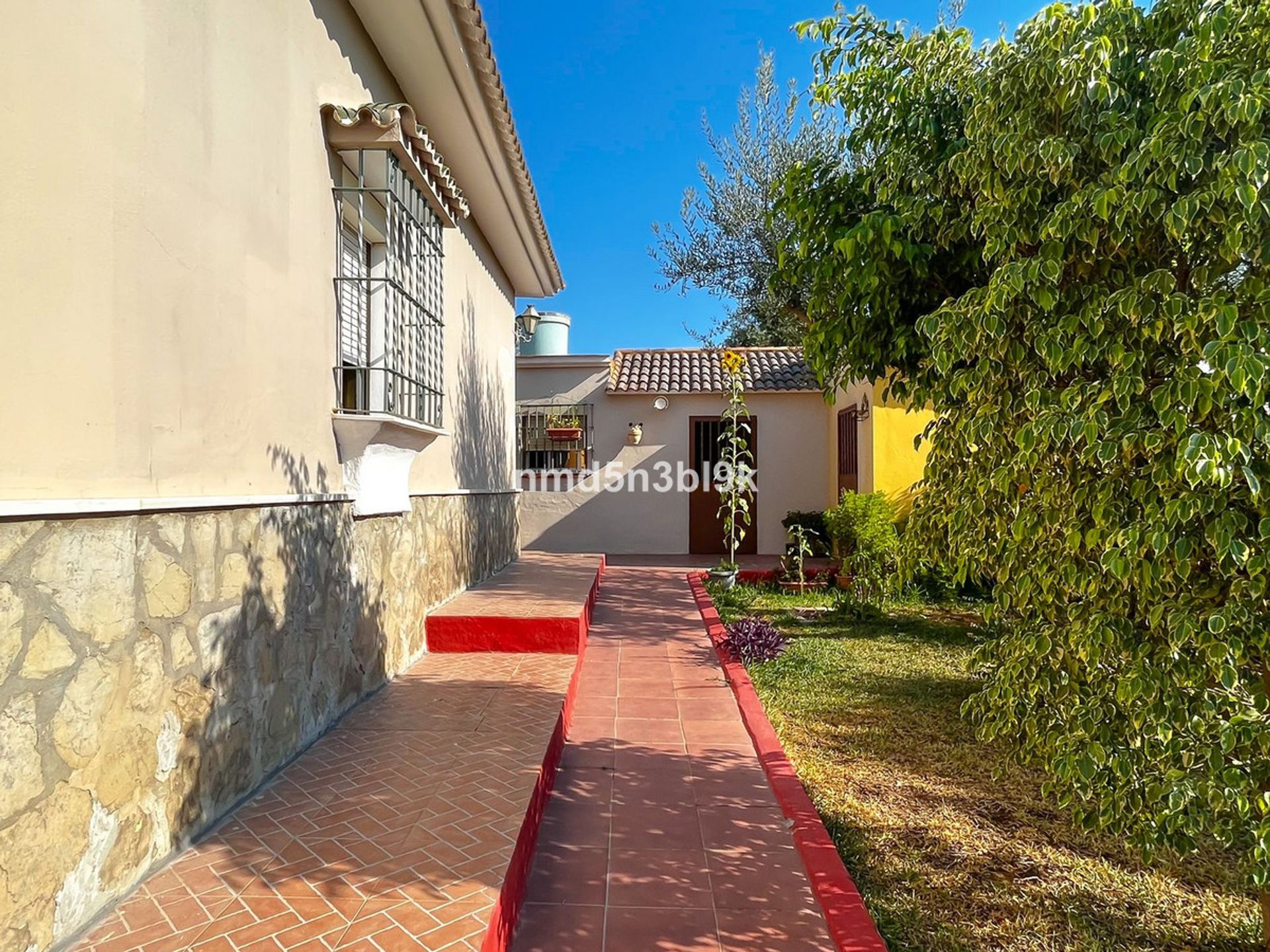 Casa nel Alhaurín de la Torre, Andalusia 11748030