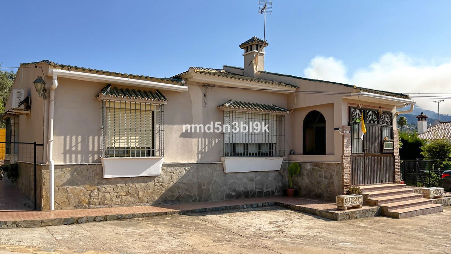 Casa nel Alhaurín de la Torre, Andalusia 11748030