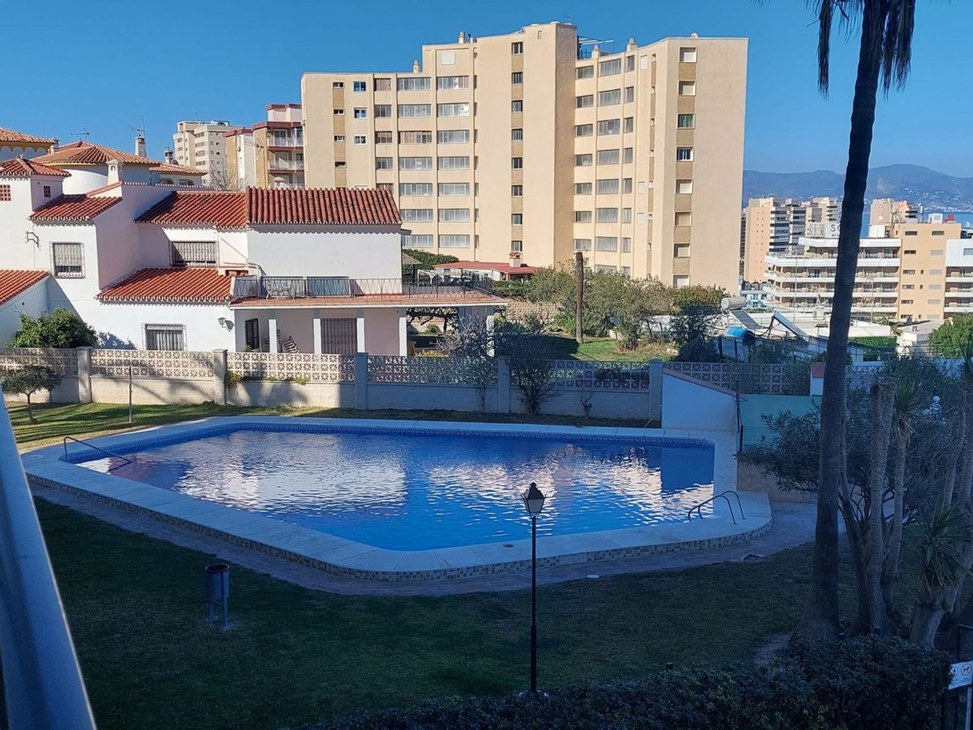 Condominium dans , Andalusia 11748293