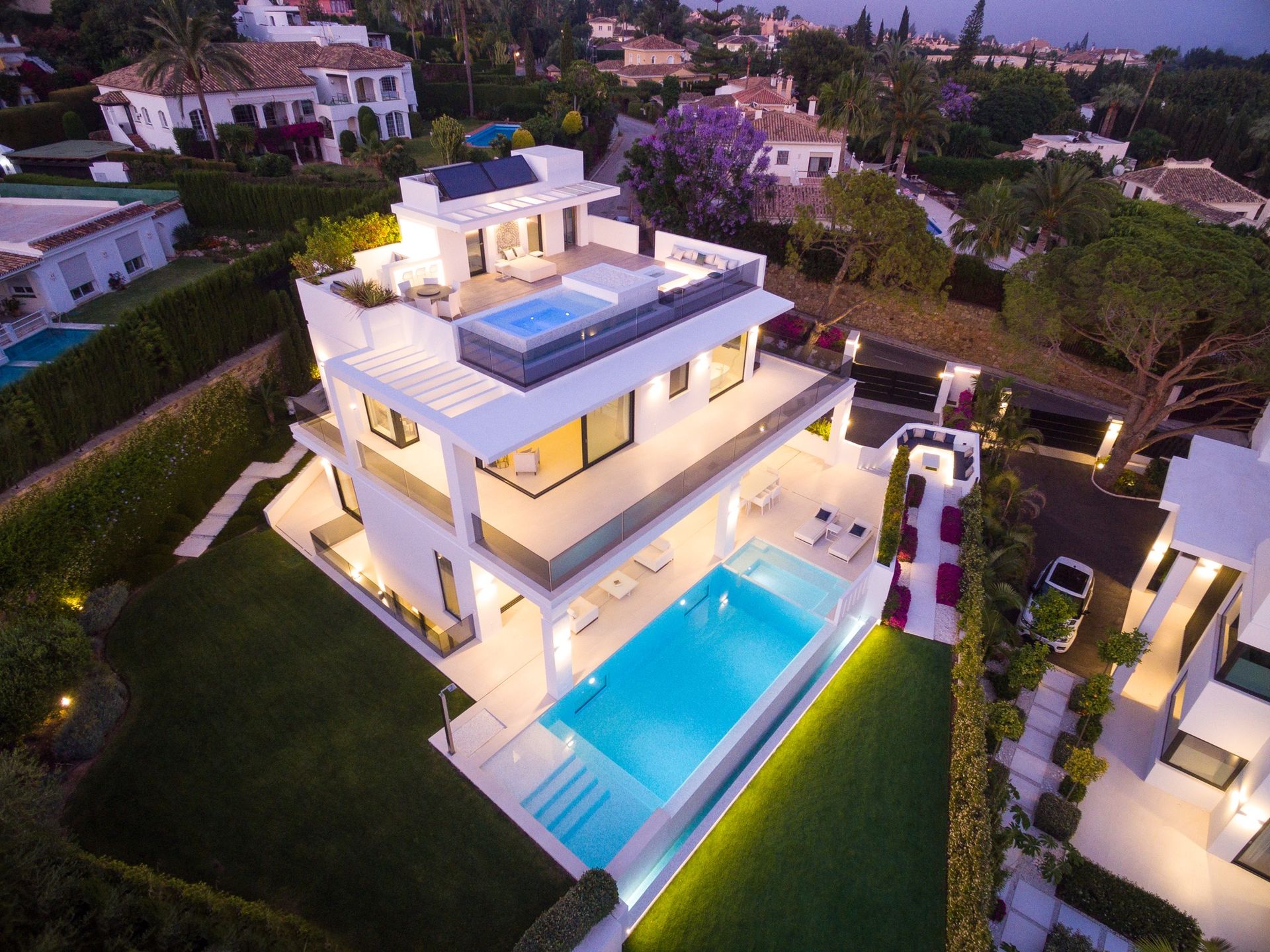 House in Marbella, Andalusia 11748508