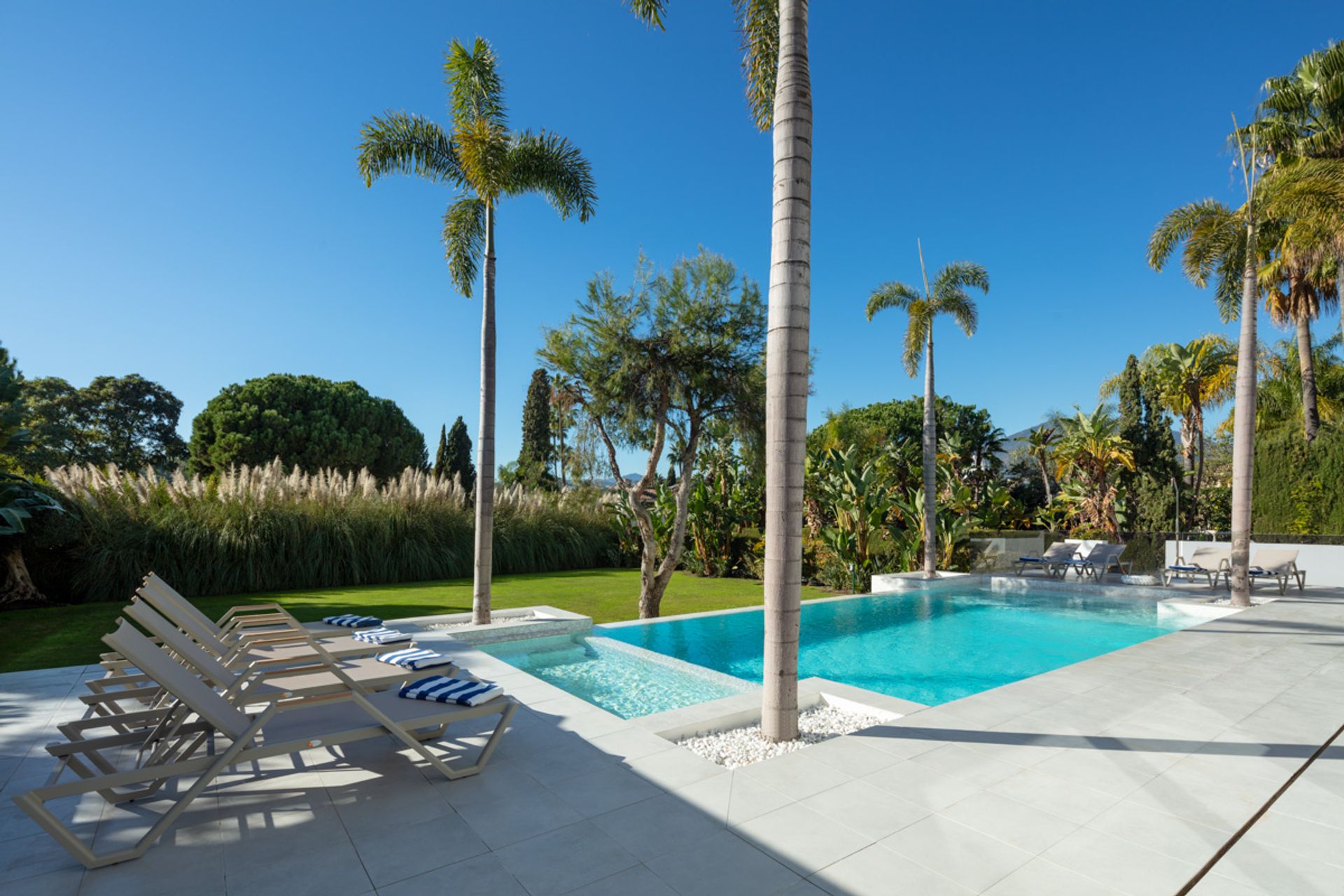 Haus im Marbella, Andalusia 11748509