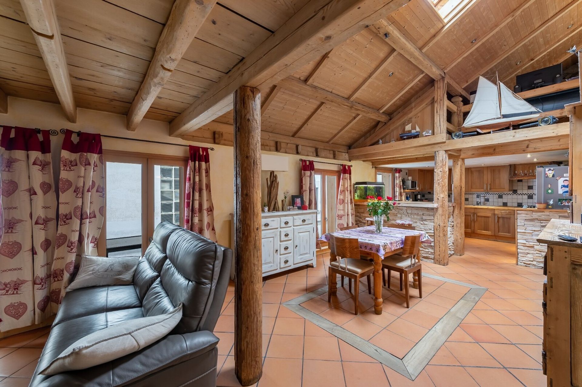 House in Saint-Gervais-les-Bains, Auvergne-Rhône-Alpes 11748668