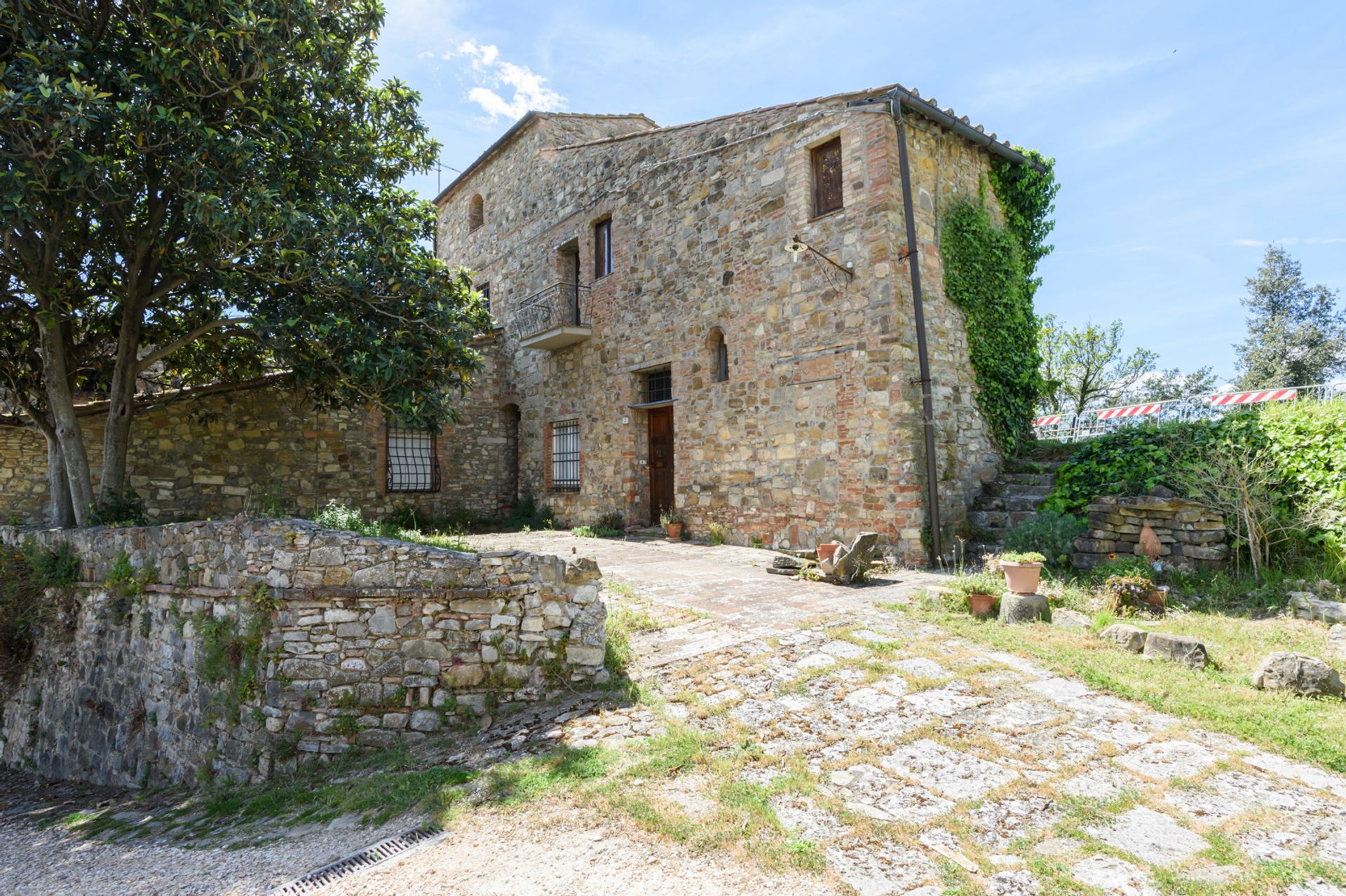 rumah dalam , Tuscany 11748732