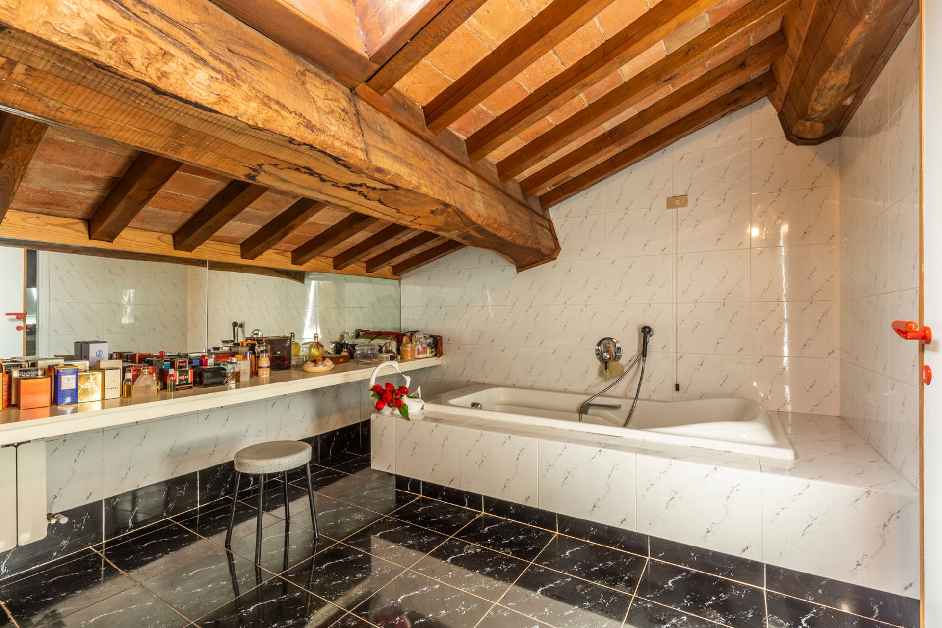 Condominium in Arezzo, Tuscany 11748738