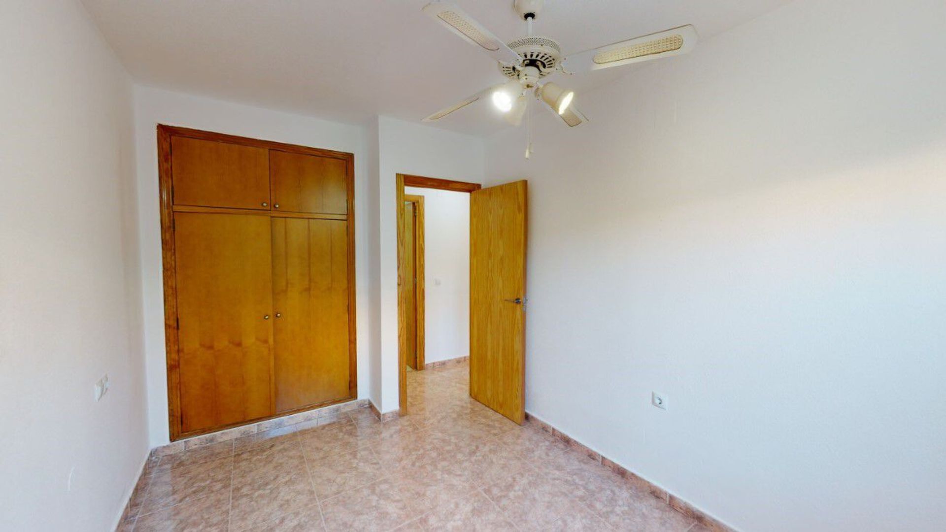 Condominium in Torrevieja, Comunidad Valenciana 11748778