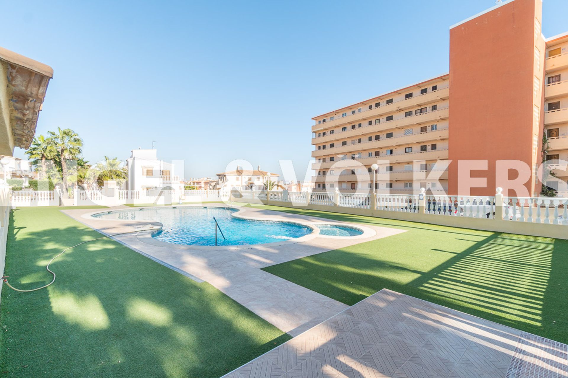 Osakehuoneisto sisään Torrevieja, Valencian Community 11749777