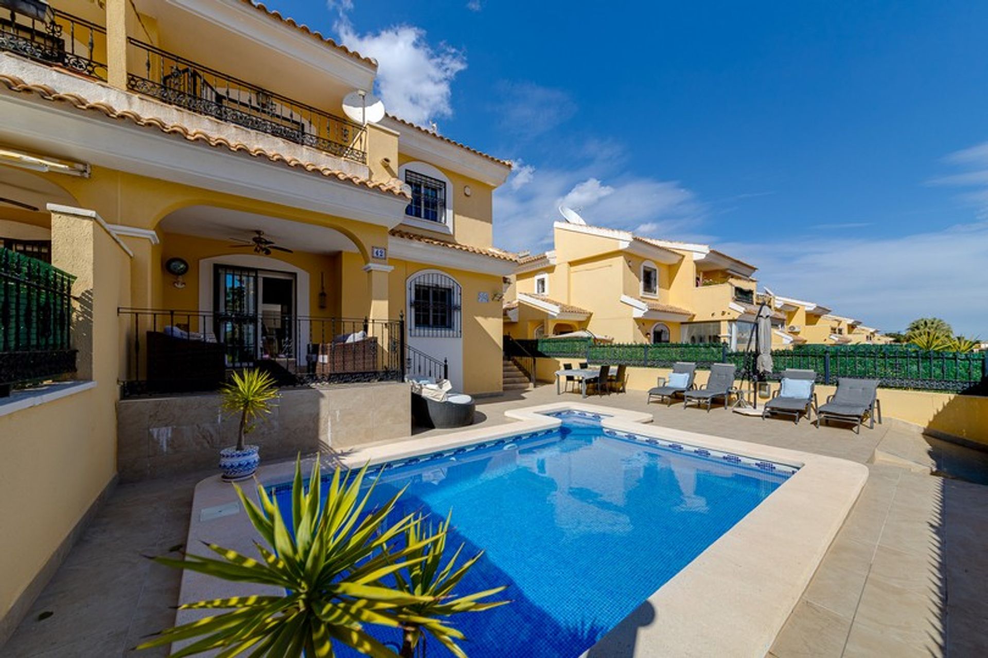 rumah dalam Villamartin, Valencian Community 11749797