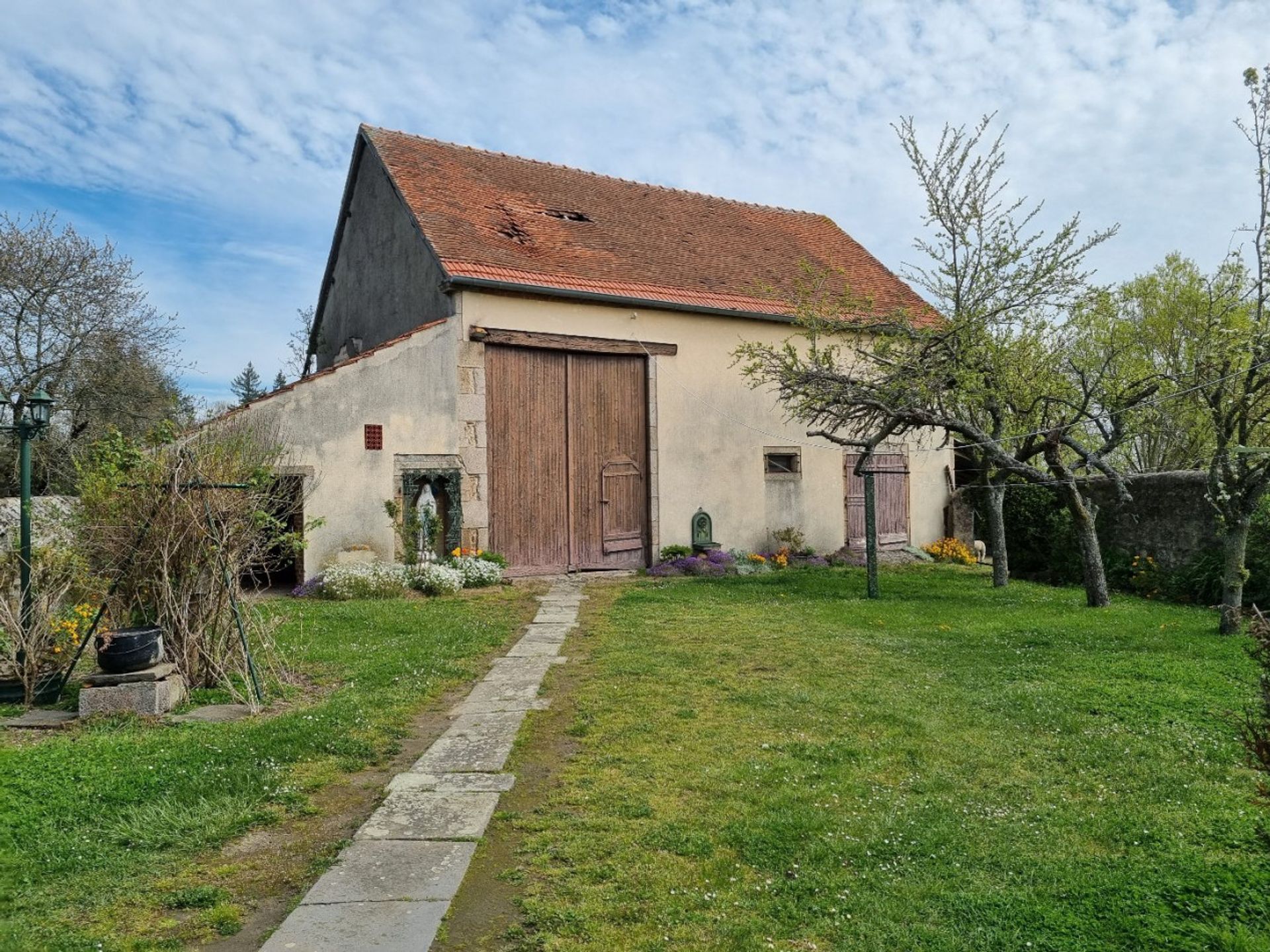 其他 在 Lapeyrouse, Auvergne-Rhône-Alpes 11749992