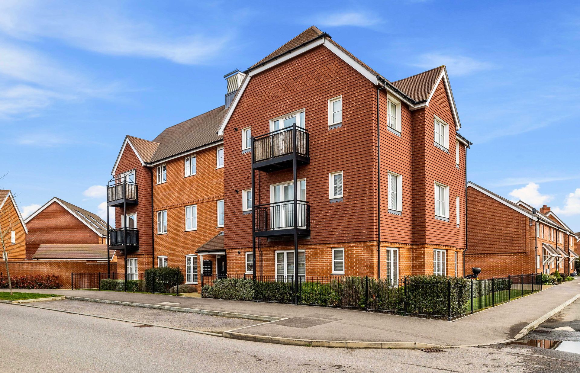 Condominio en Horley, Surrey 11750099