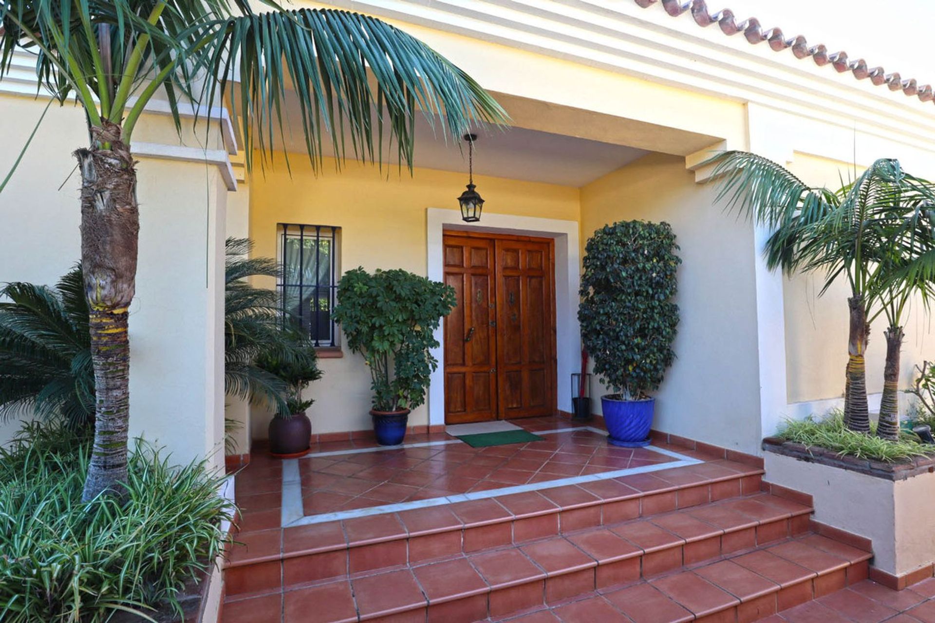 Talo sisään Marbella, Andalucía 11750696