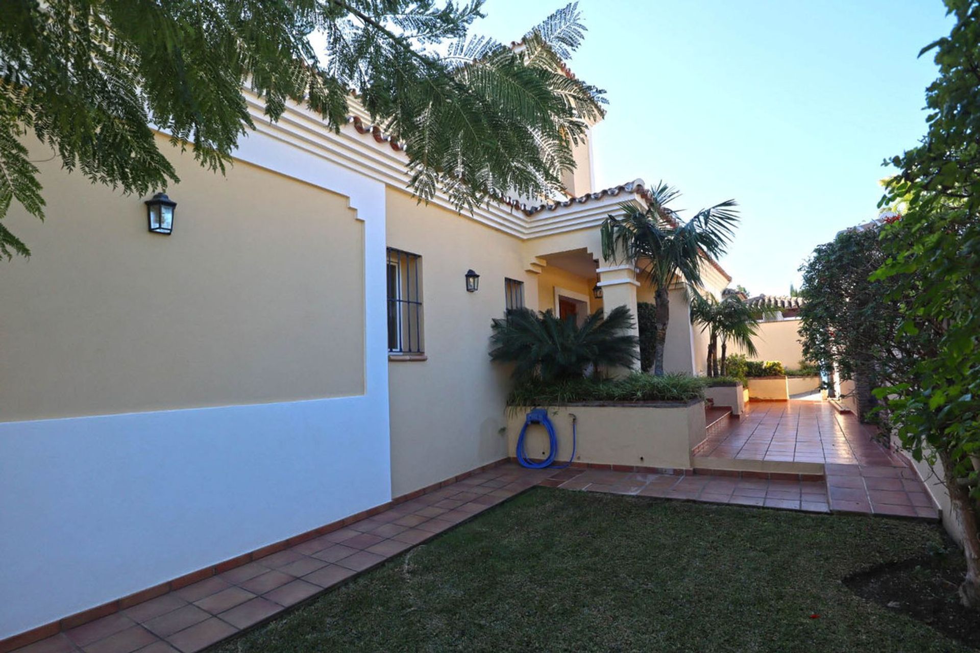 Talo sisään Marbella, Andalucía 11750696