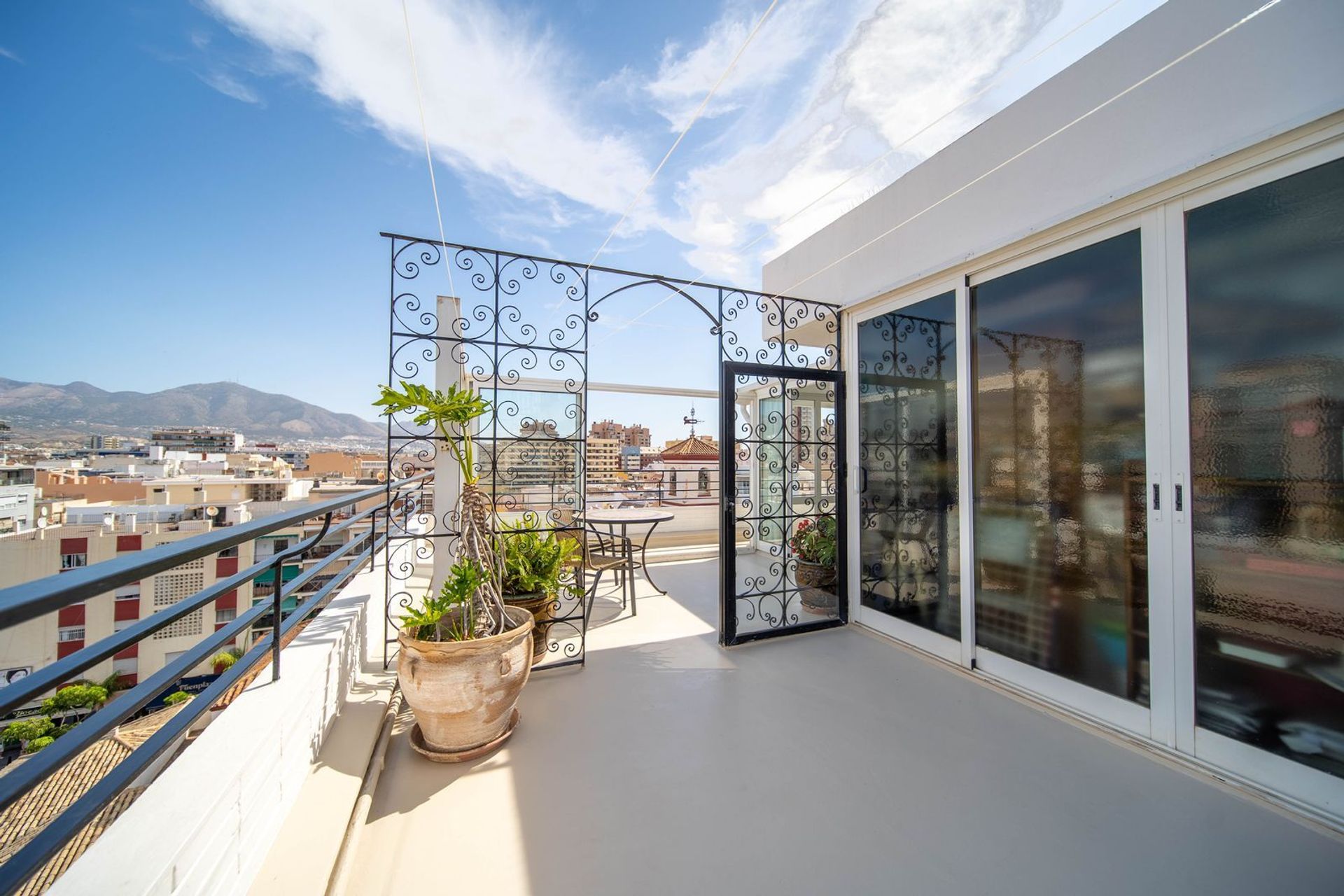 Haus im Fuengirola, Andalucía 11750805