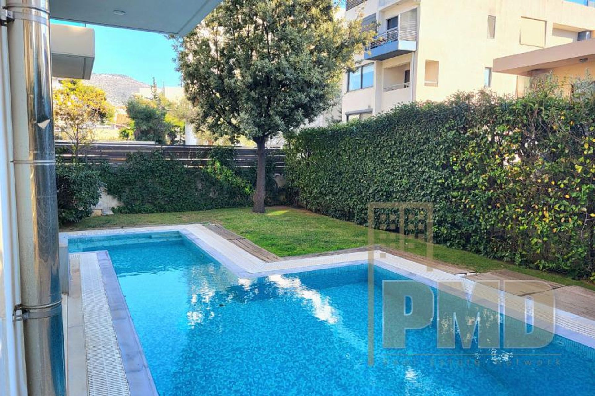 Condominium dans Glyfada, Attique 11750937